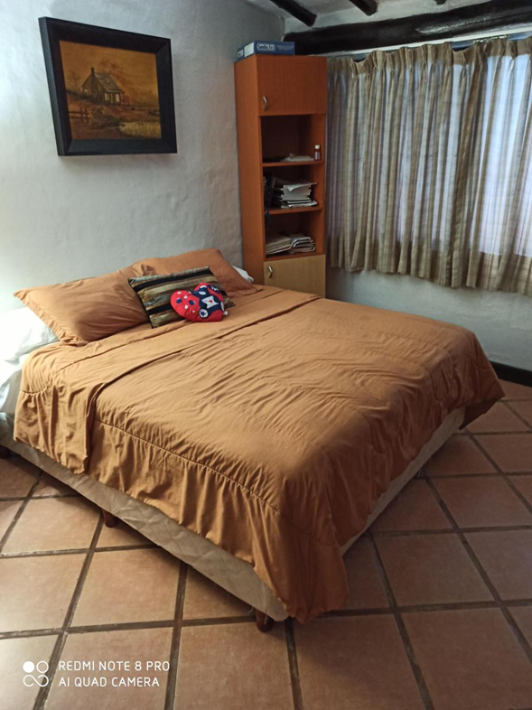 CASA EN LAS LOMAS, MANEIRO