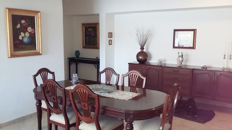 APARTAMENTO EN COSTA AZUL, AV. BOLIVAR, EN VENTA