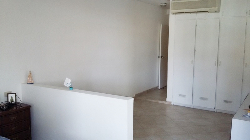 APARTAMENTO EN COSTA AZUL, AV. BOLIVAR, EN VENTA