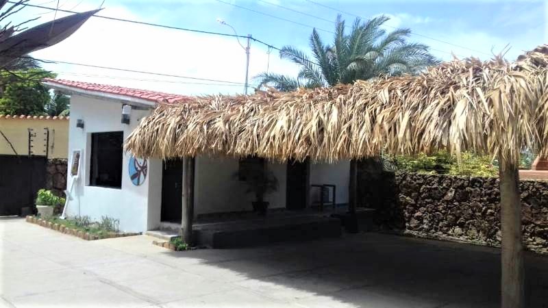 HOTEL O POSADA EN EL YAQUE, EN VENTA