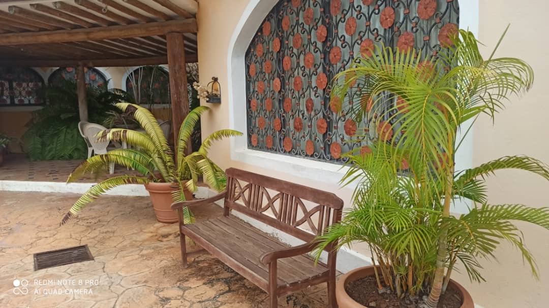 CASA EN PARAISO I, EN VENTA