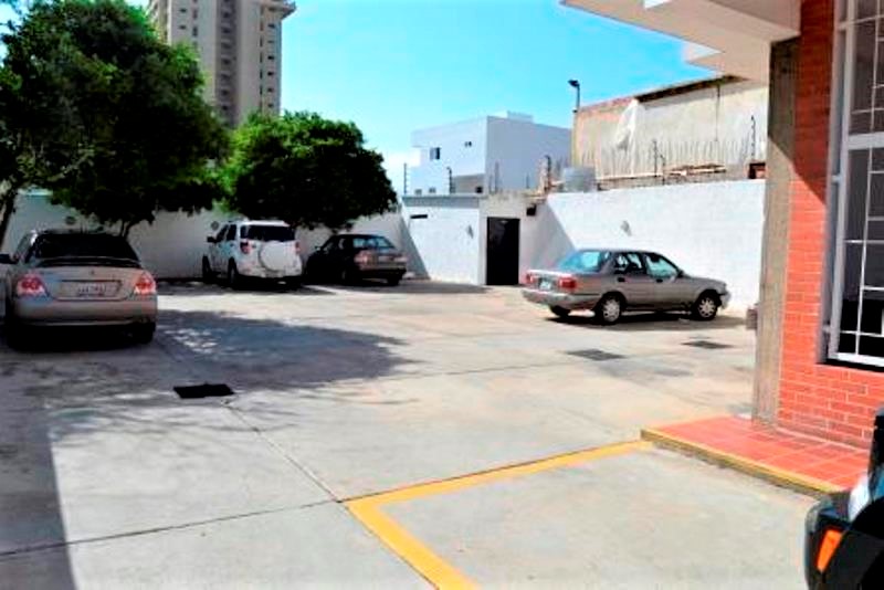 APARTMENT FOR SALE IN AV. BOLIVAR
