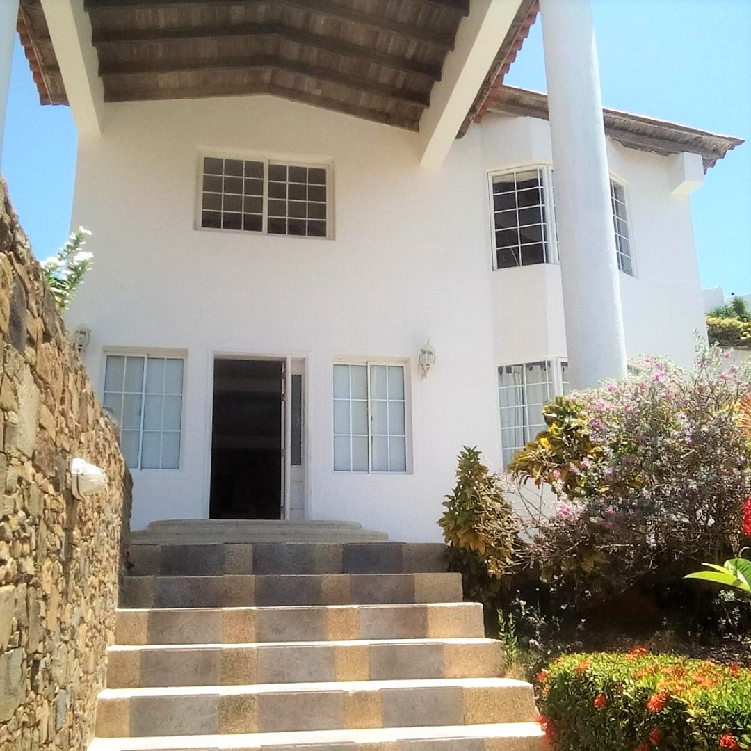 BEAUTIFUL HOUSE FOR SALE IN PARAISO I