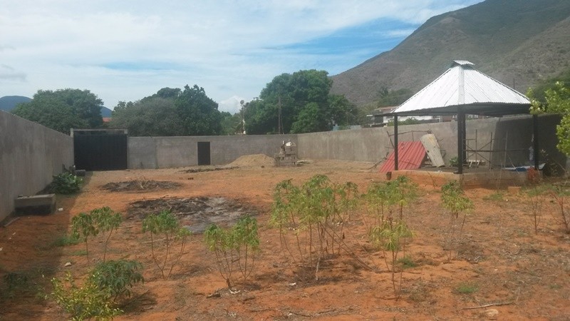 LAND WITH POTENTIAL, IN CATALAN SECTOR, FOR SALE