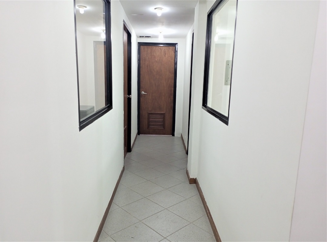 OFICINA EN VENTA EN PORLAMAR