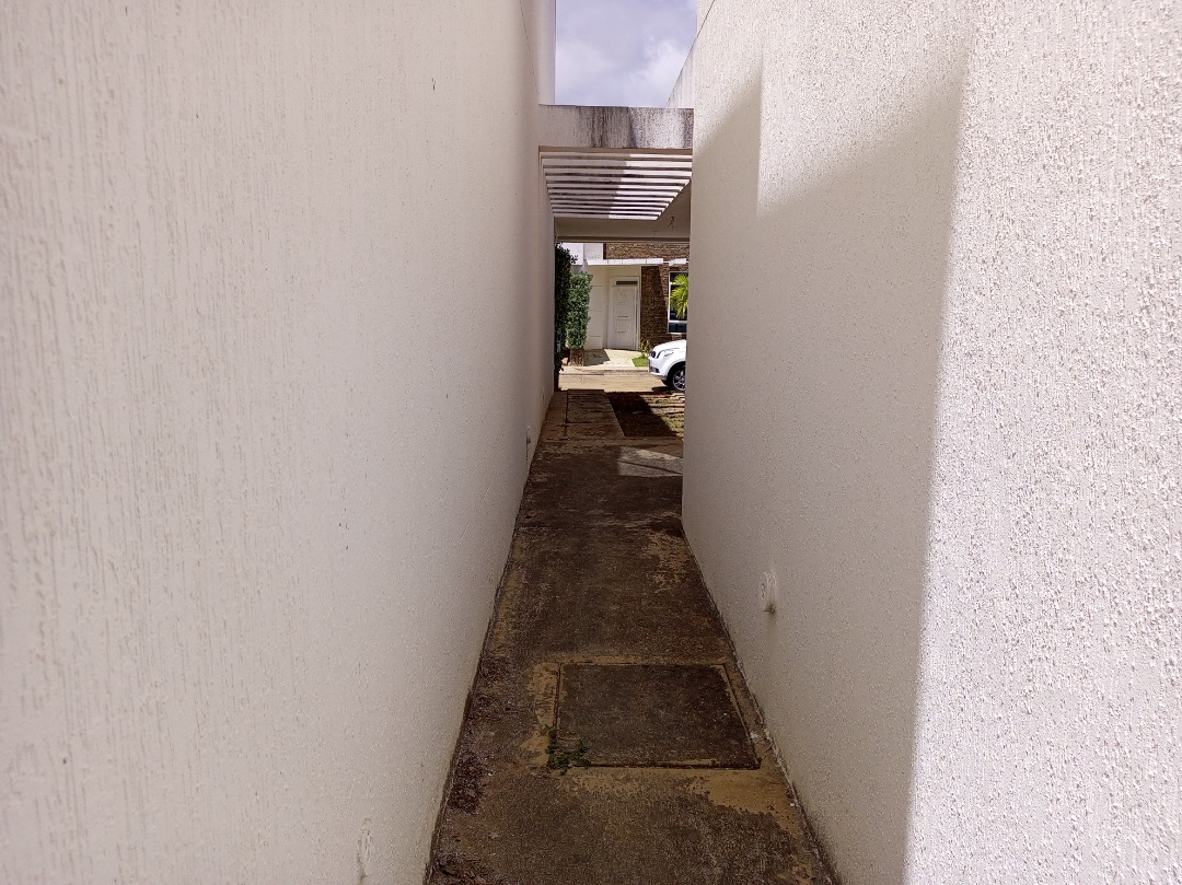 TOWNHOUSE EN URB. JORGE COLL
