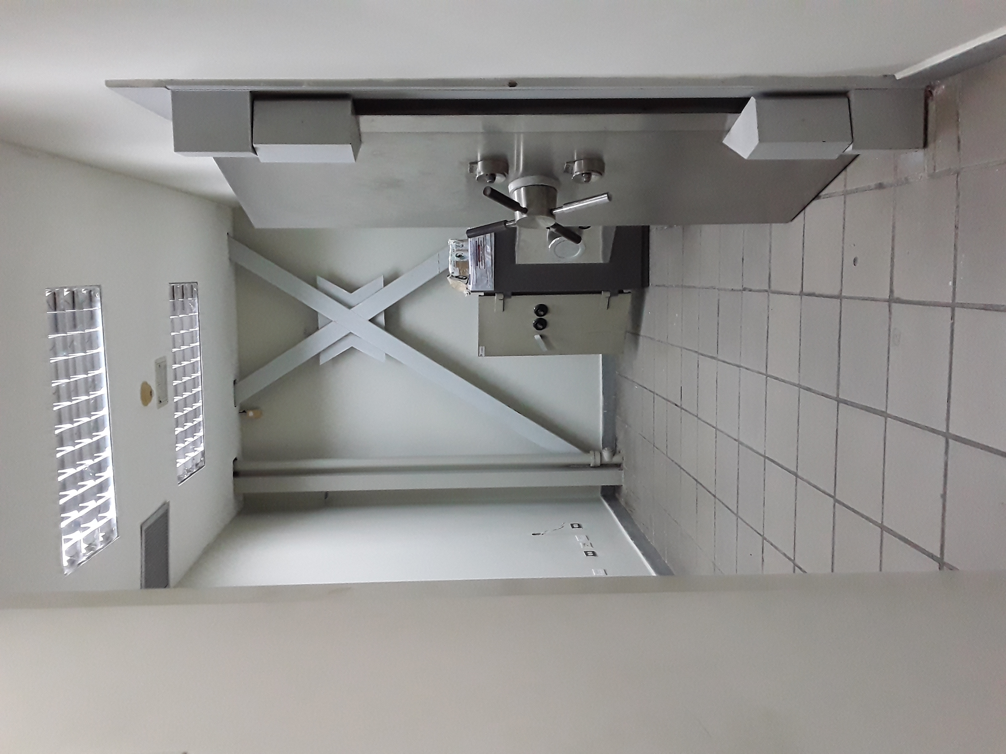 LOCAL EN LOS ROBLES, EN ALQUILER