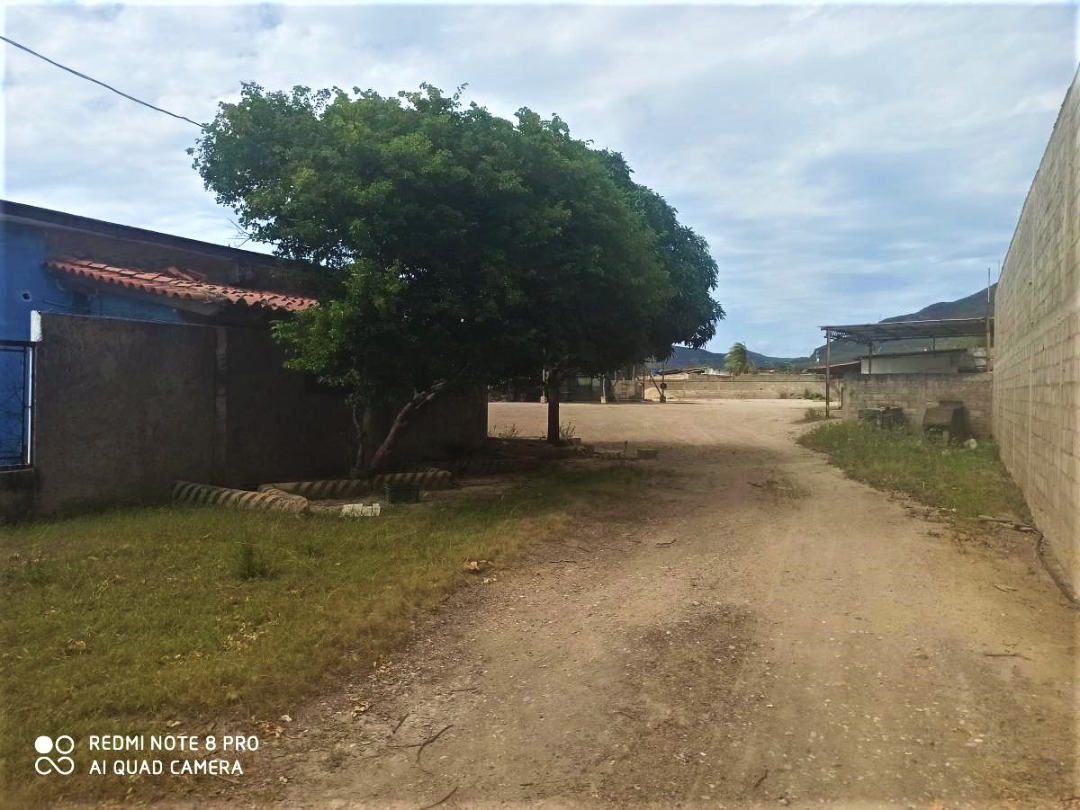 TERRENO EN AV JUAN BAUTISTA ARISMENDI, EN VENTA