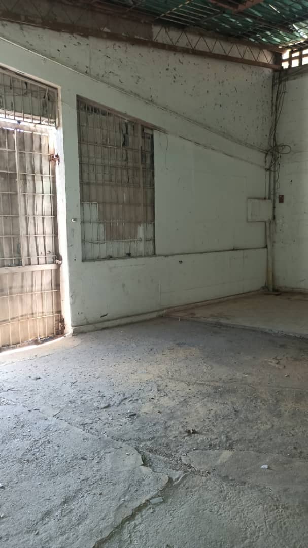 LOCAL EN PORLAMAR EN VENTA