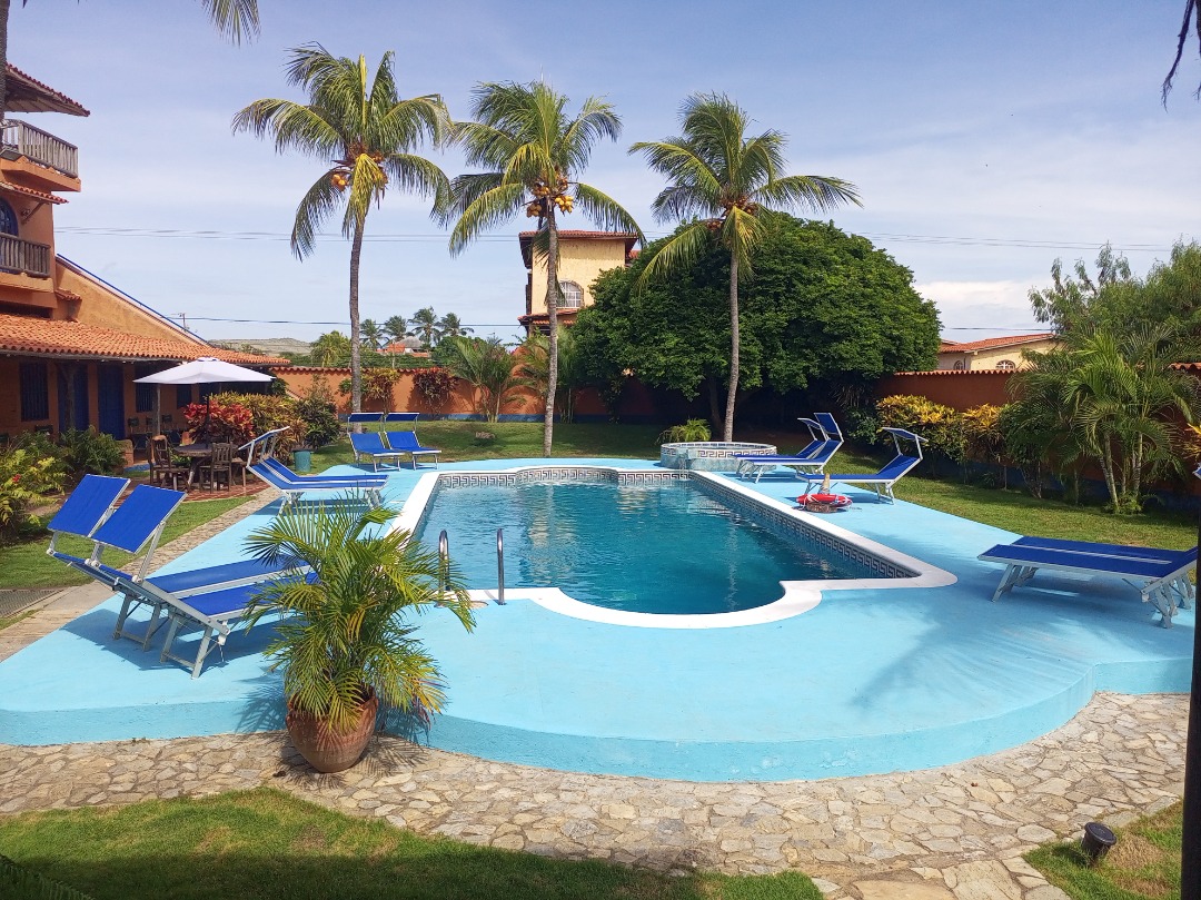 HOTEL EN VENTA EN PLAYA EL AGUA