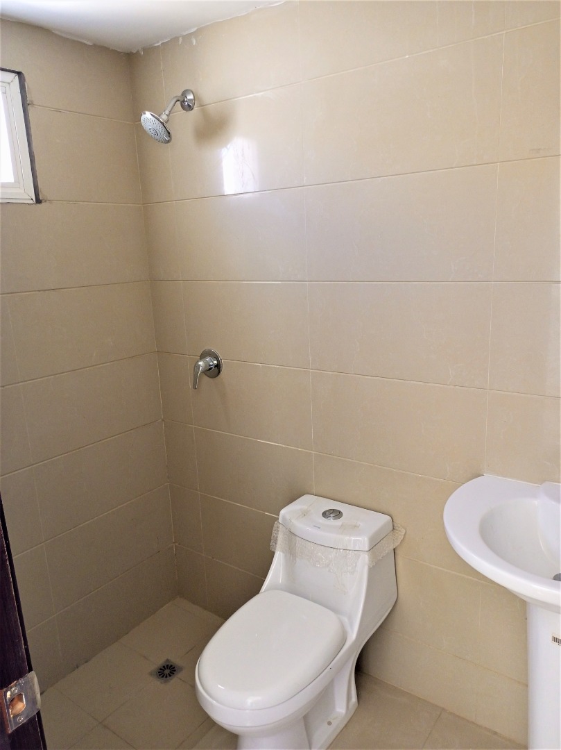 TOWNHOUSE EN MANEIRO, EN VENTA