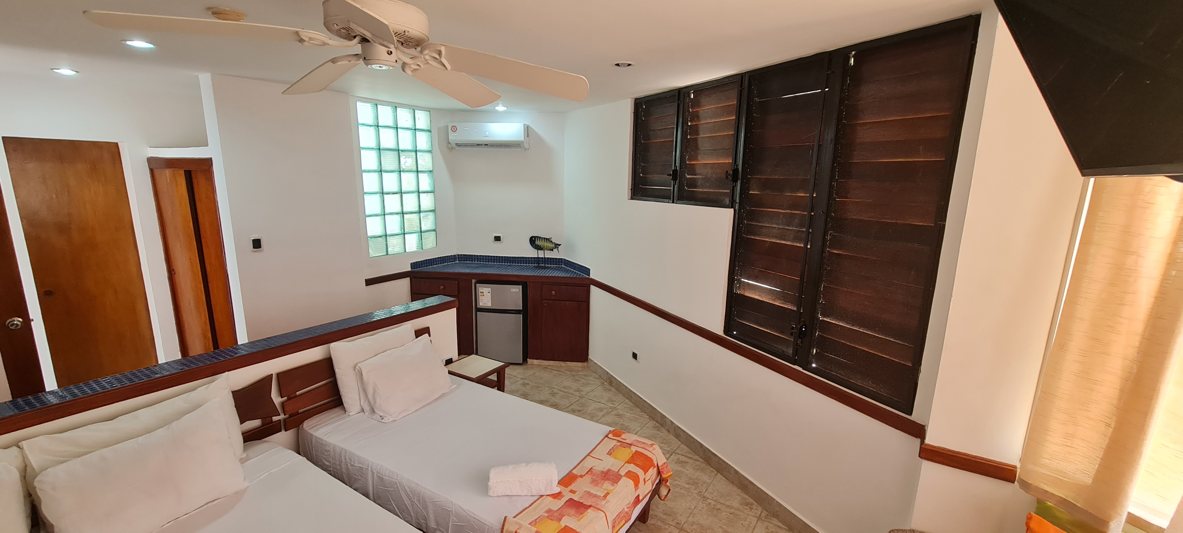 HOTEL ESTILO MEDITERRÁNEO