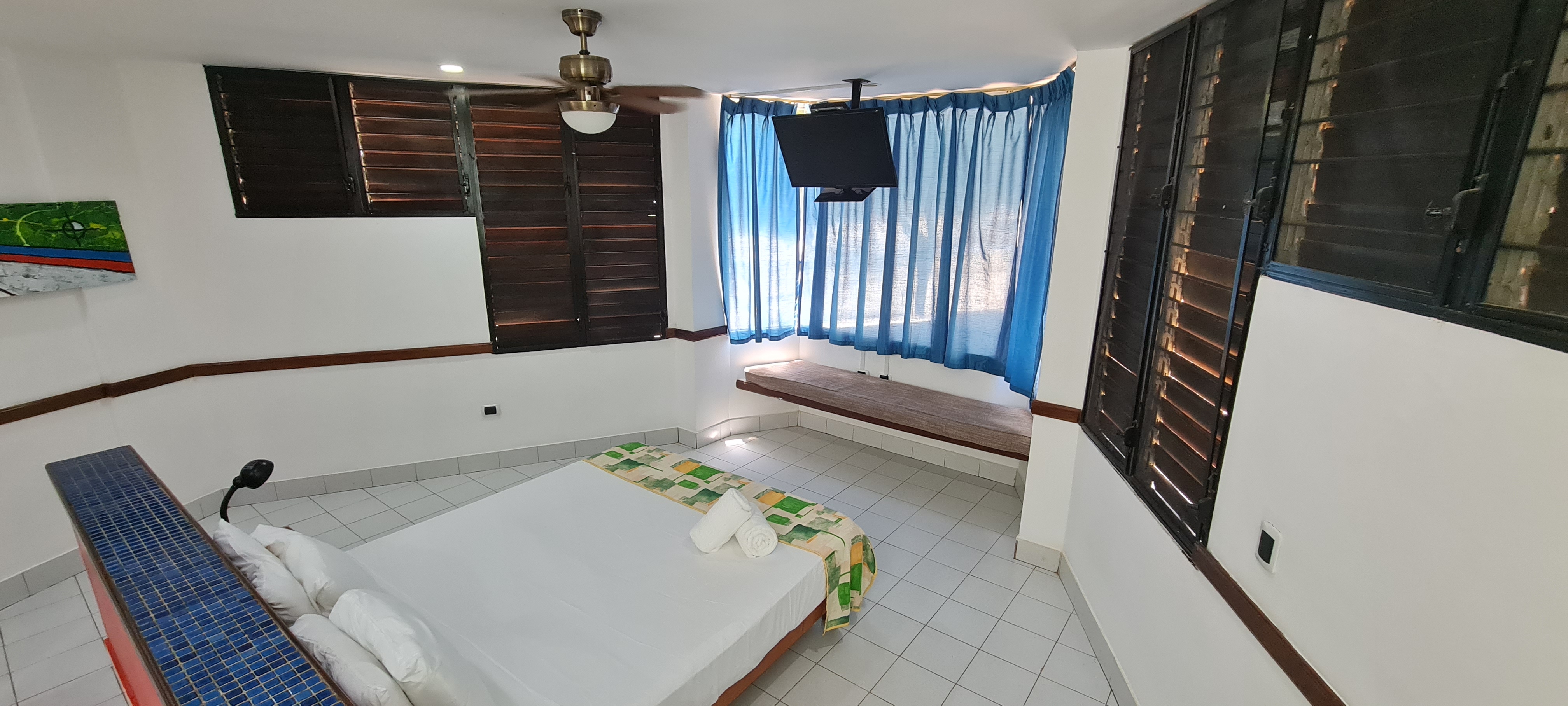 HOTEL ESTILO MEDITERRÁNEO