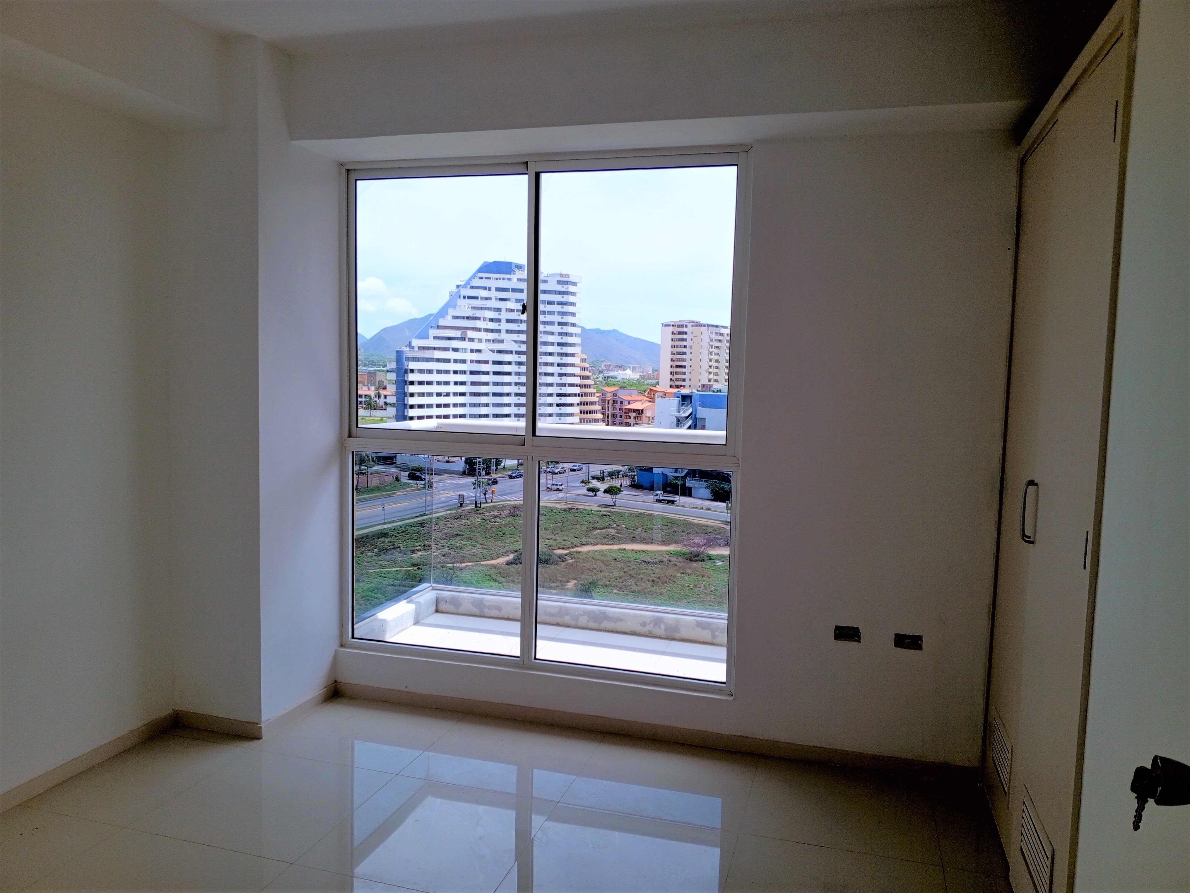 APARTAMENTO EN VENTA, EN COSTA AZUL