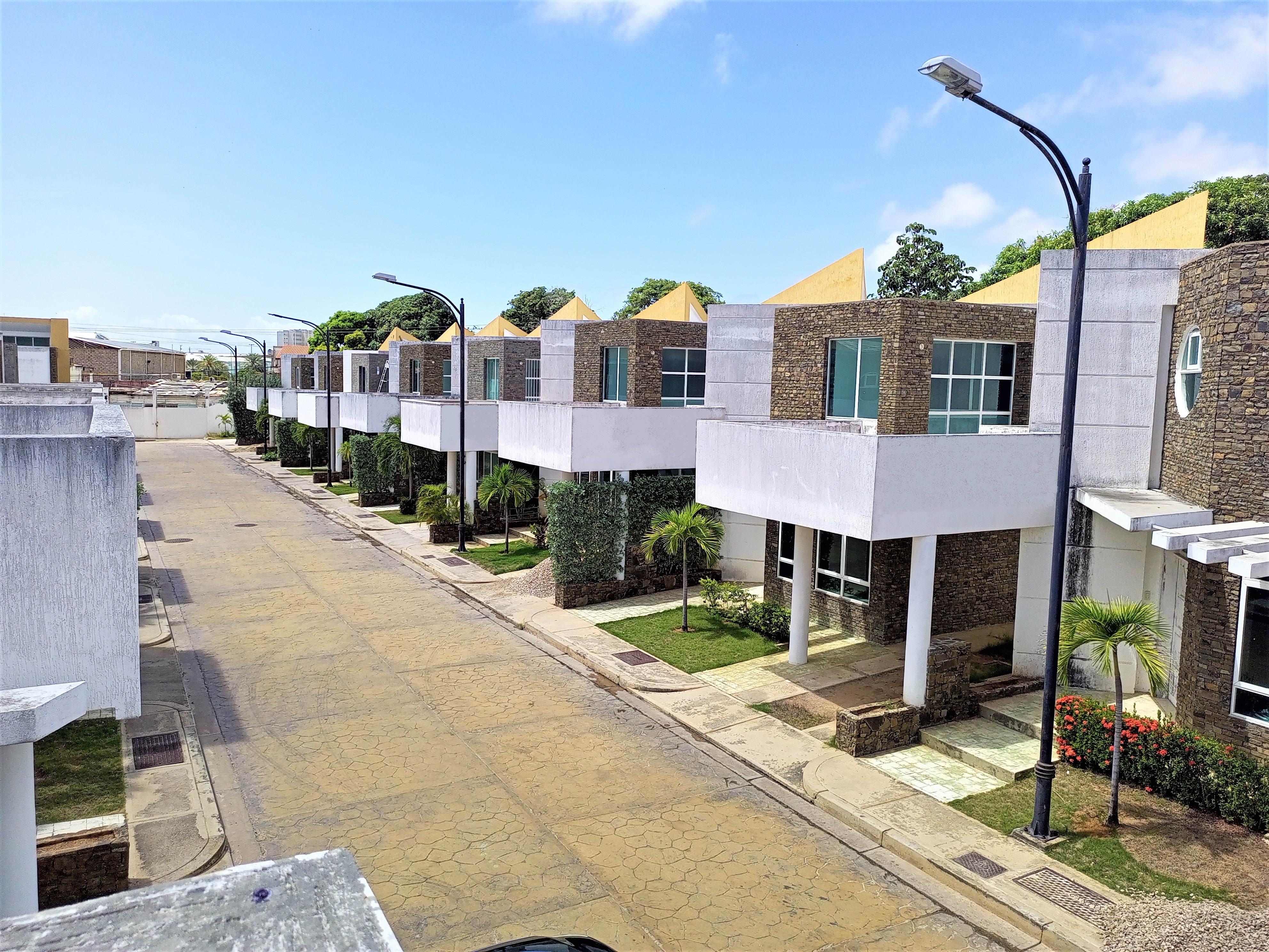 TOWNHOUSE EN ALQUILER, EN MAJESTIC VILLAGE