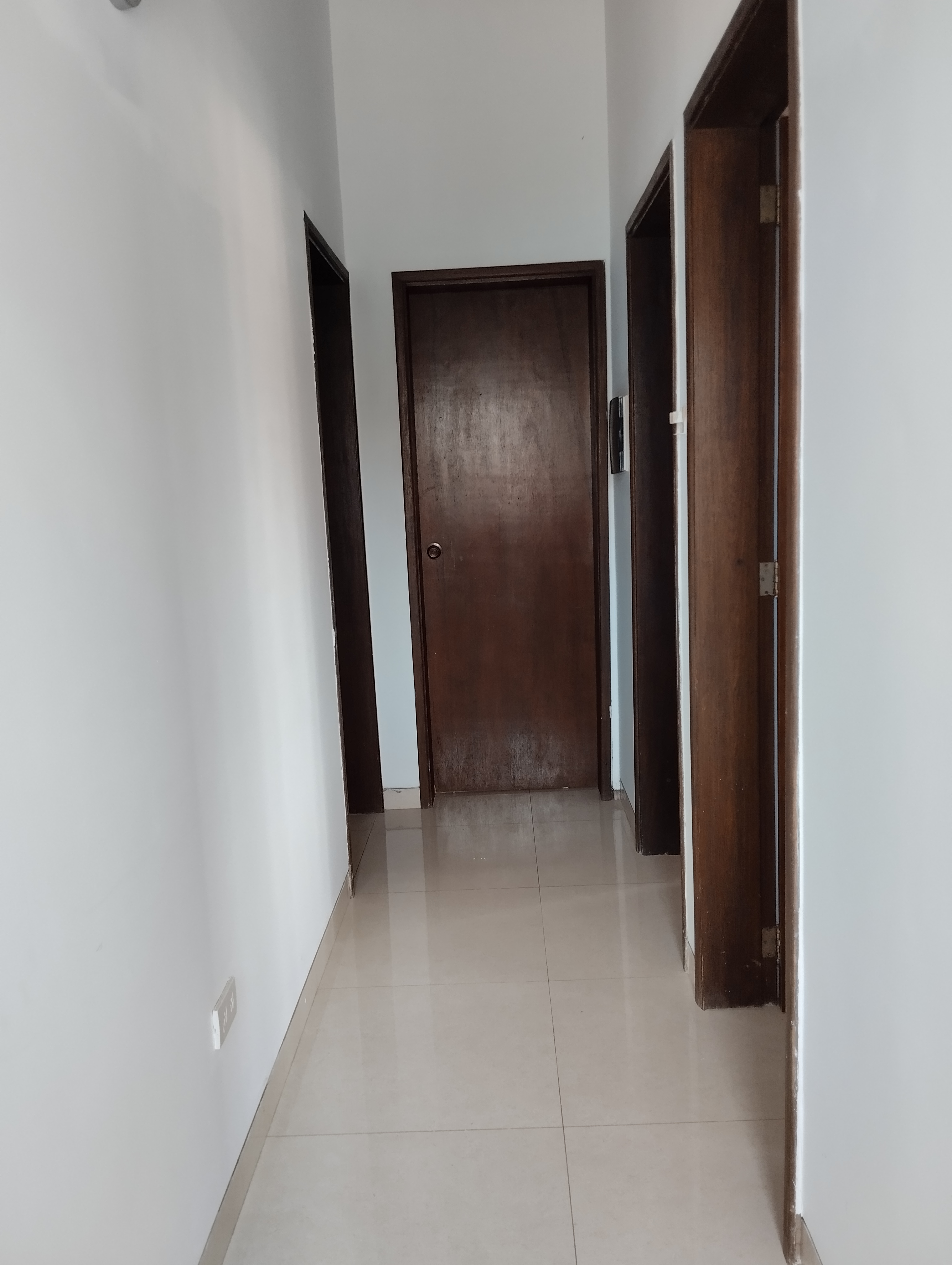 TOWN HOUSE EN VENTA URB. JORGE COLL