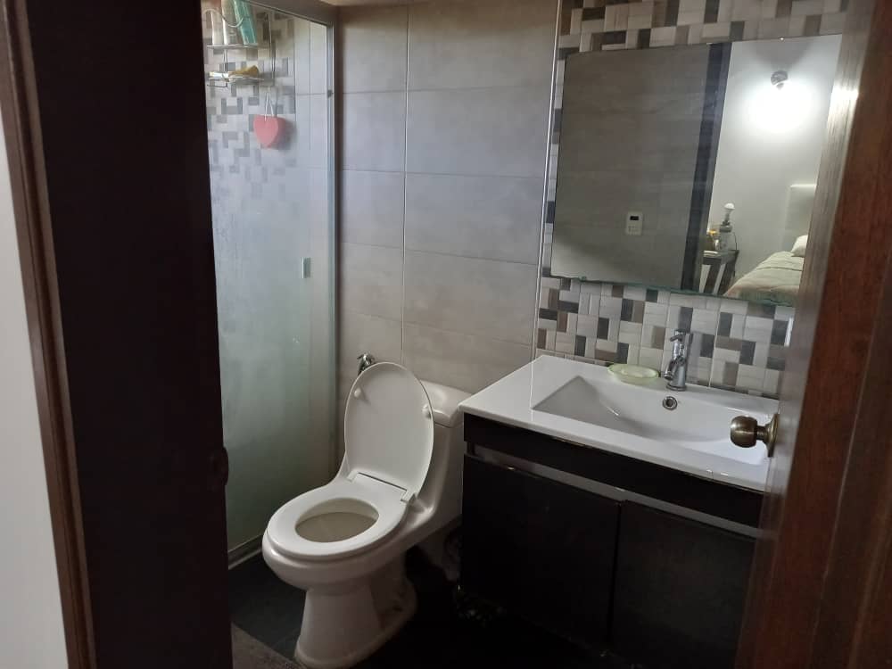 TOWN HOUSE EN VENTA URB. JORGE COLL