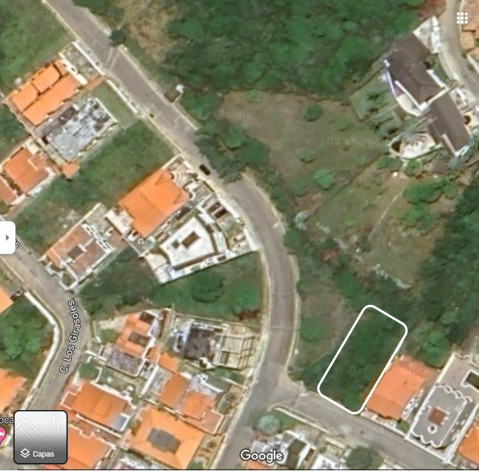 PARCELA DE TERRENO EN ZONA RESIDENCIAL