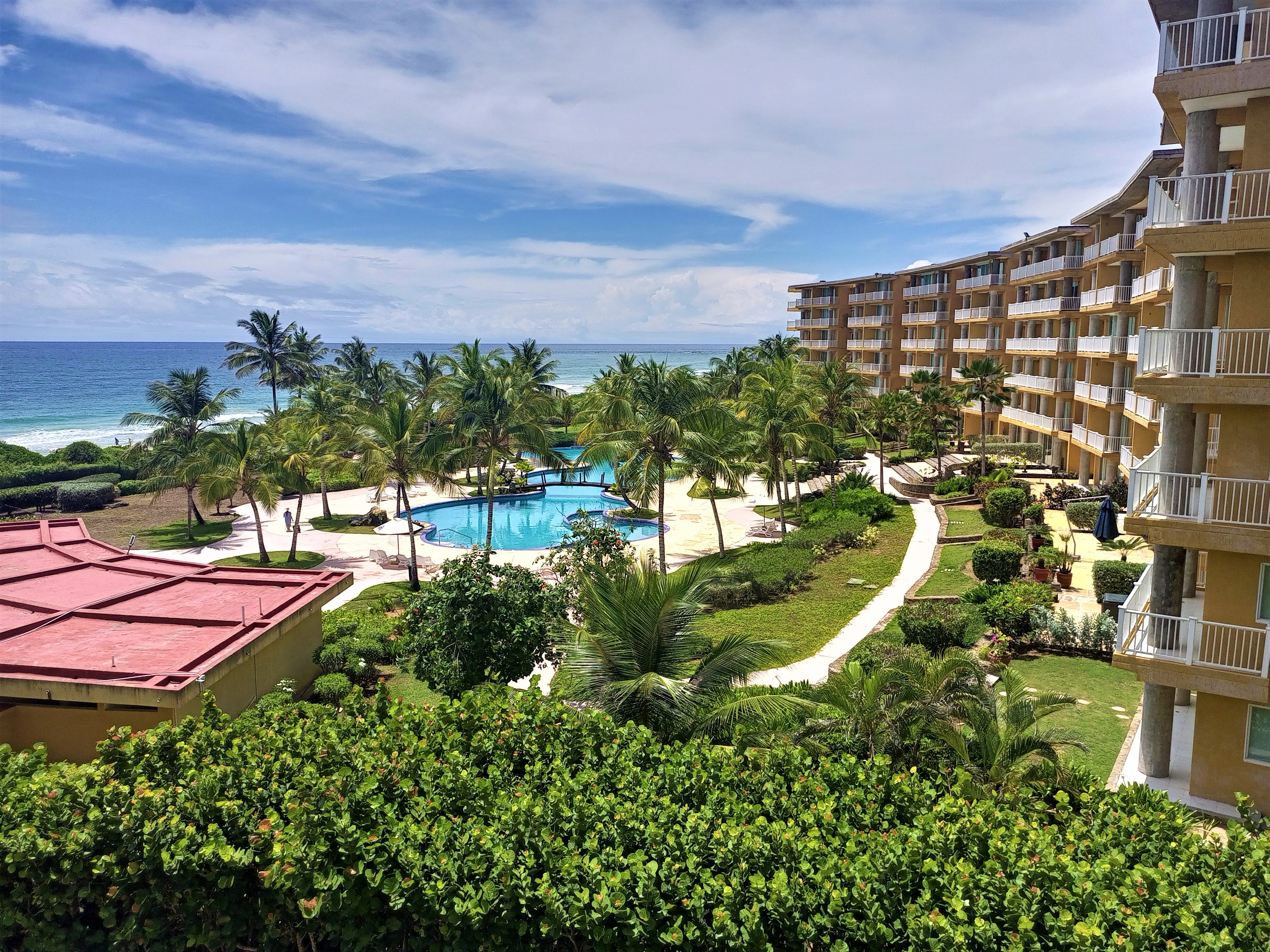 APARTAMENTO EN CONJUNTO RESIDENCIAL DE PLAYA EXCLUSIVO, EN ALQUILER VACACIONAL