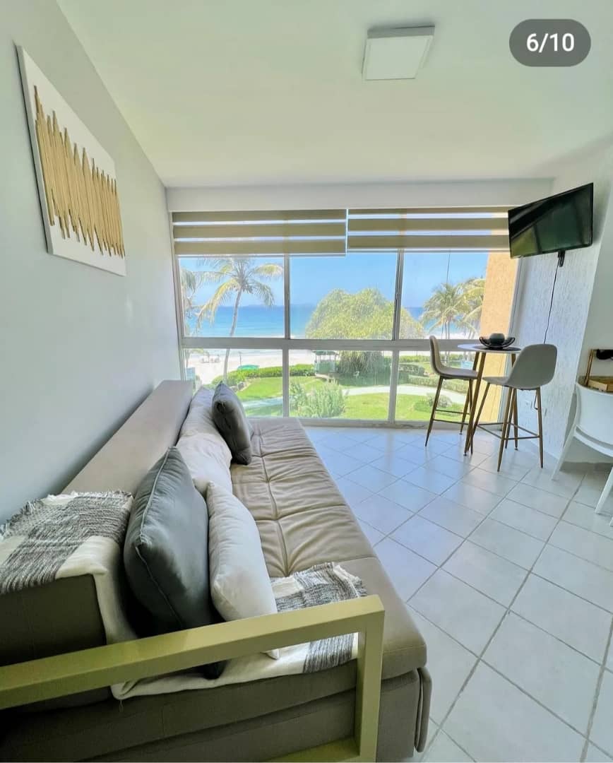 APARTAMENTO EN CONJUNTO RESIDENCIAL DE PLAYA EXCLUSIVO, EN ALQUILER VACACIONAL