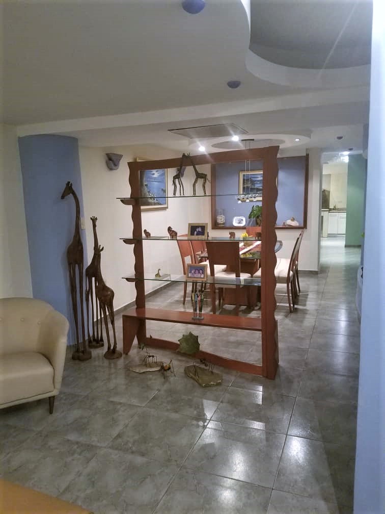 TOWNHOUSE EN PARAISO II, EN VENTA