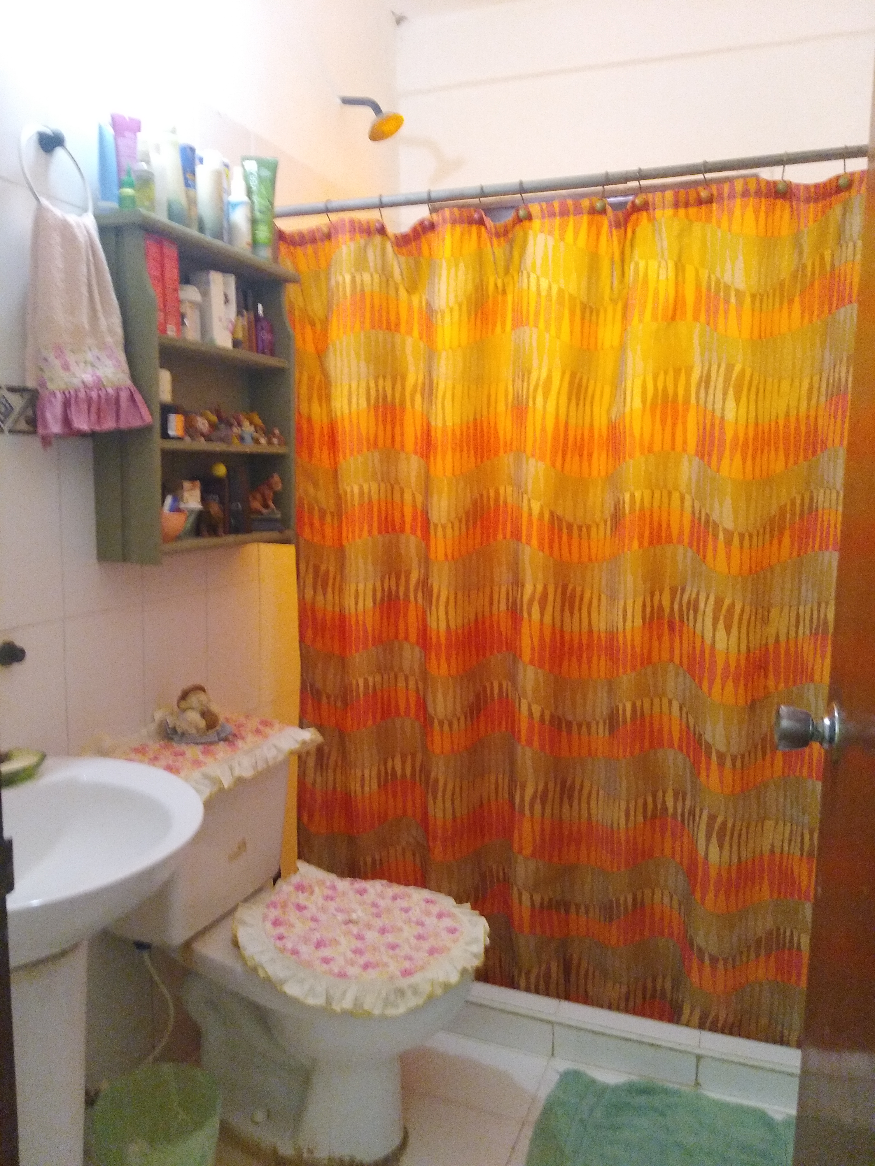 CASA EN CONJUNTO CERRADO, SECTOR MACHO MUERTO.