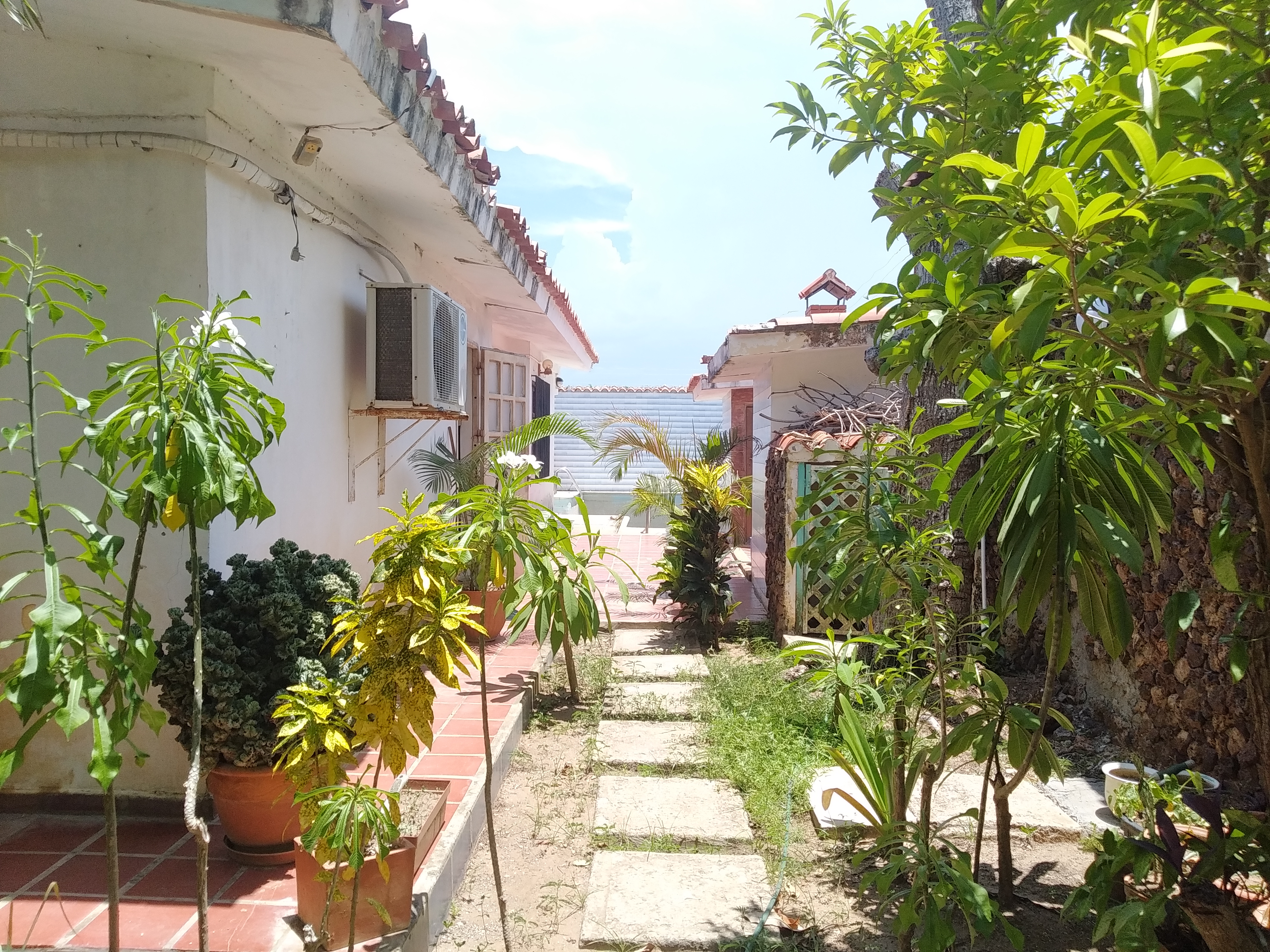CASA EN CONJUNTO CERRADO, SECTOR MACHO MUERTO.
