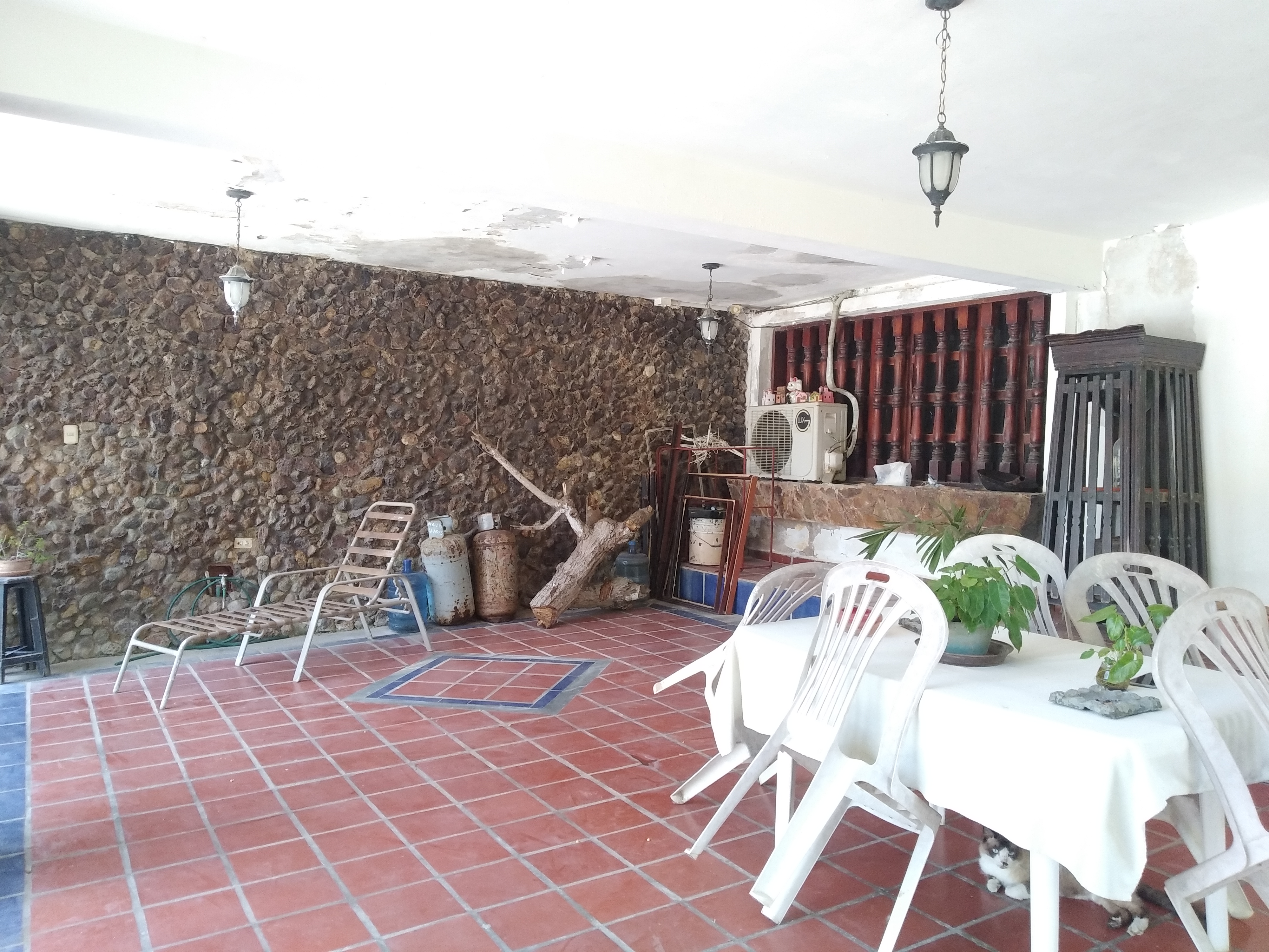 CASA EN CONJUNTO CERRADO, SECTOR MACHO MUERTO.