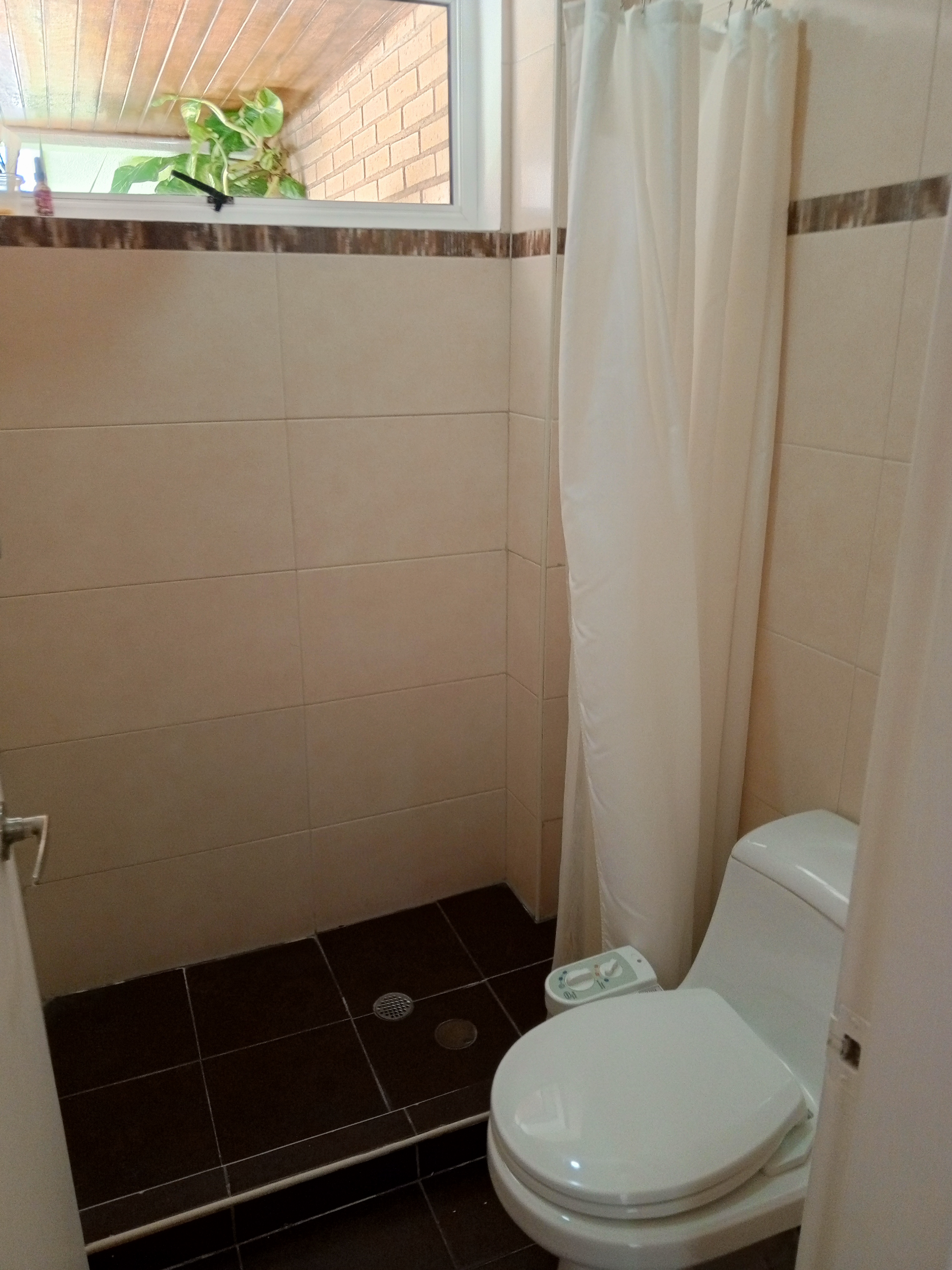 TOWNHOUSE EN PLAZA REAL, EN ALQUILER