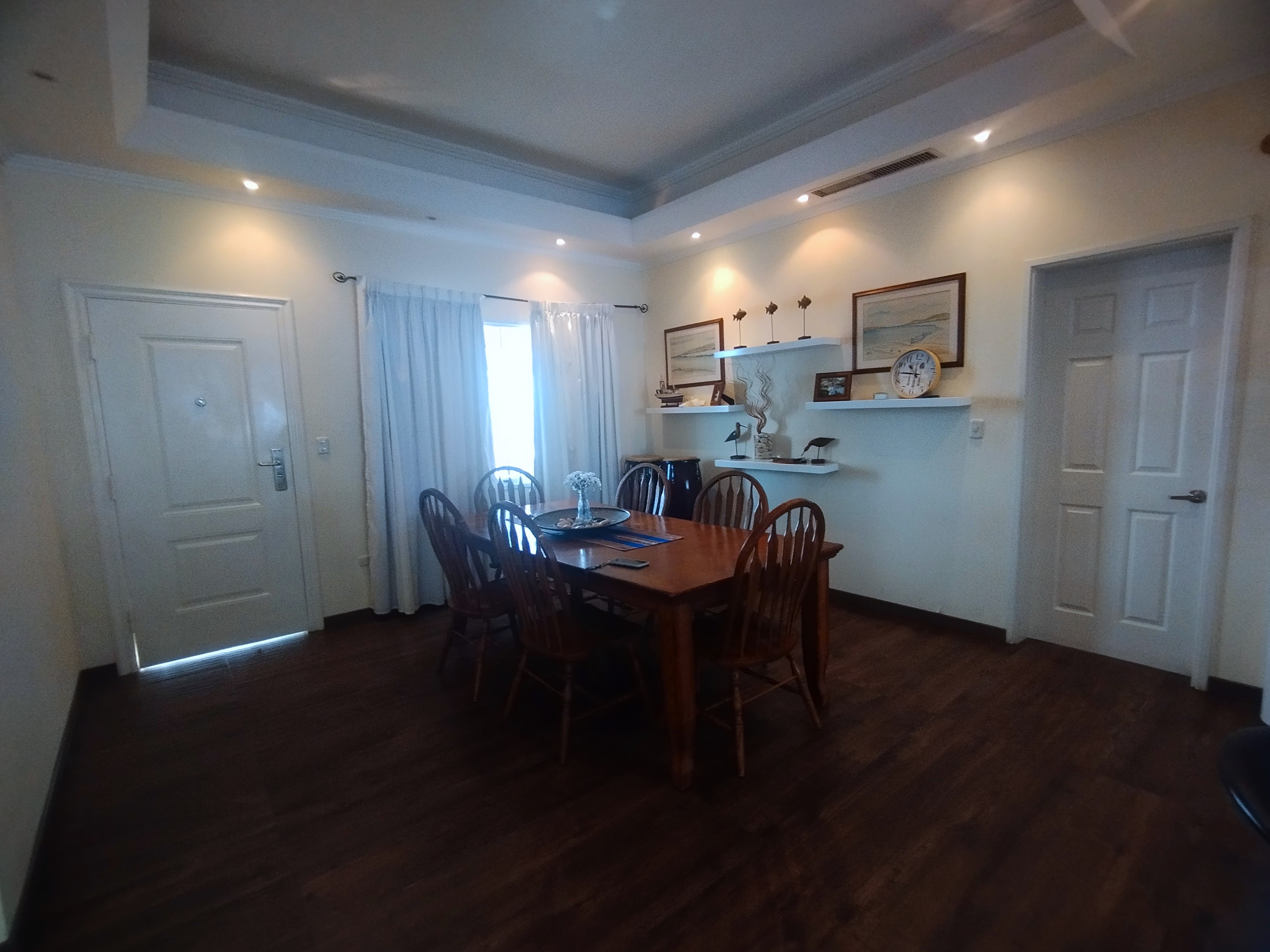 CASA EN PARAISO I, EN VENTA