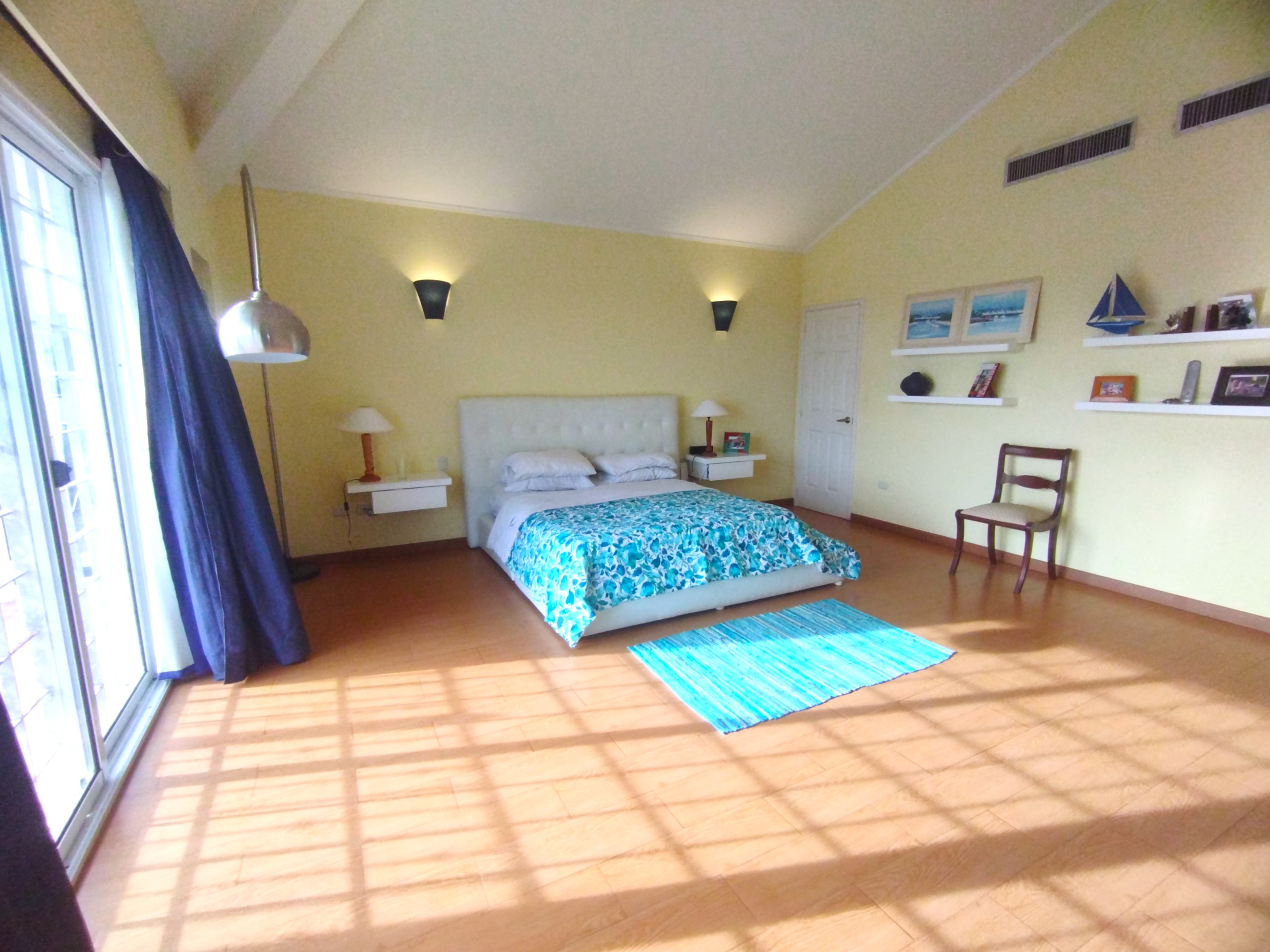 CASA EN PARAISO I, EN VENTA