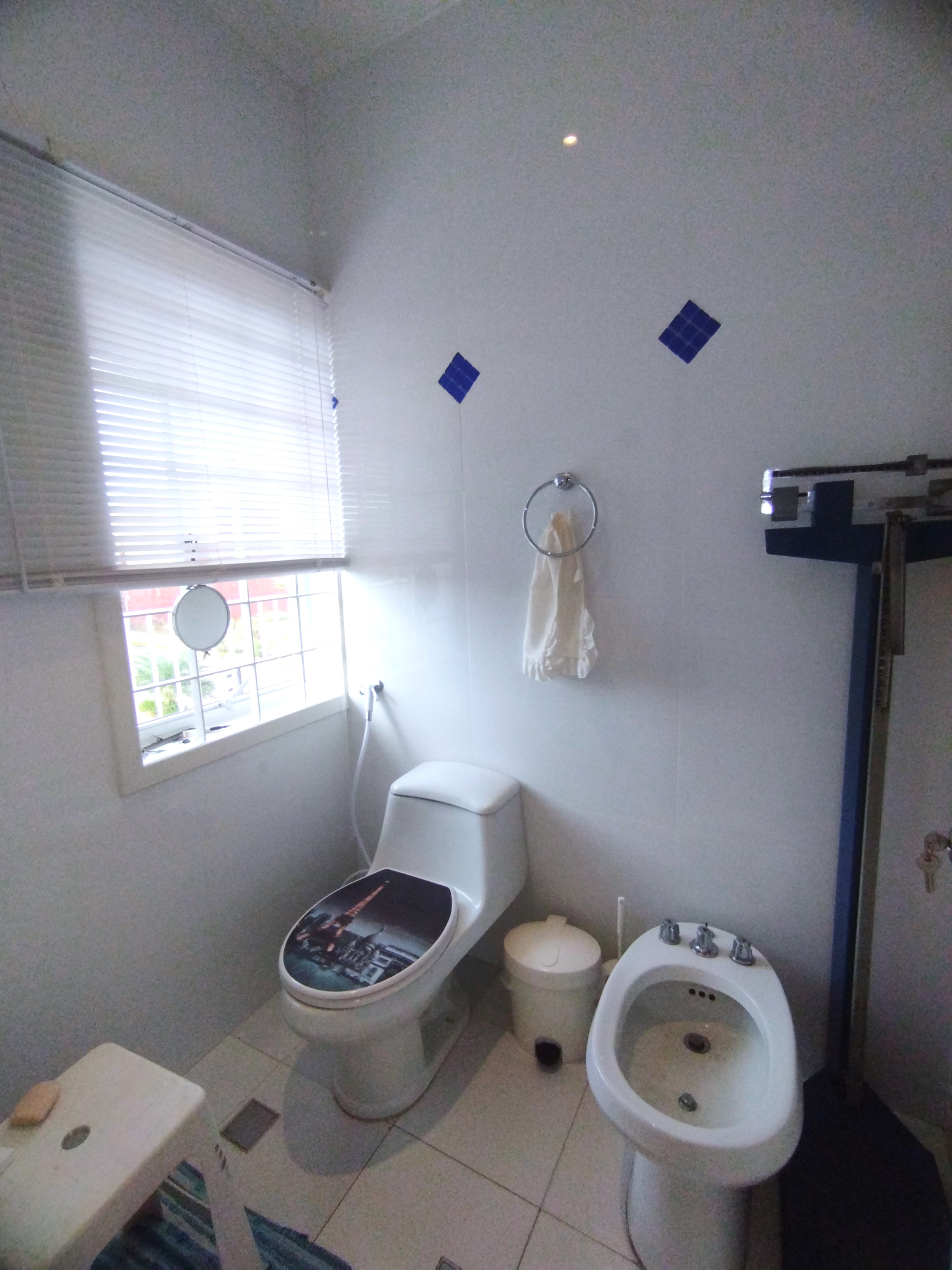 CASA EN PARAISO I, EN VENTA