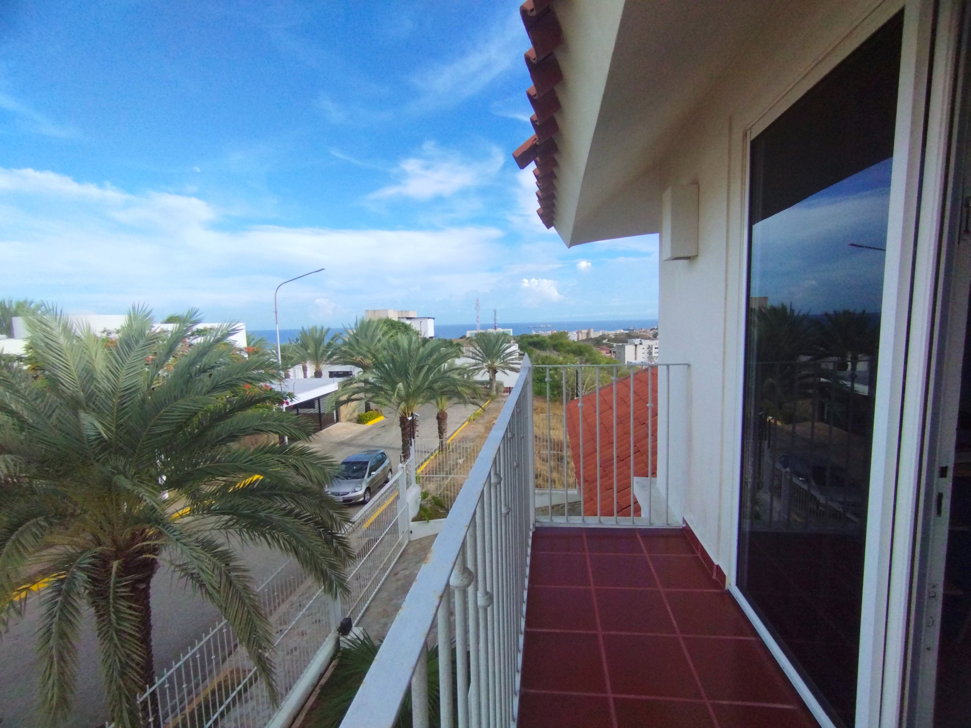 CASA EN PARAISO I, EN VENTA