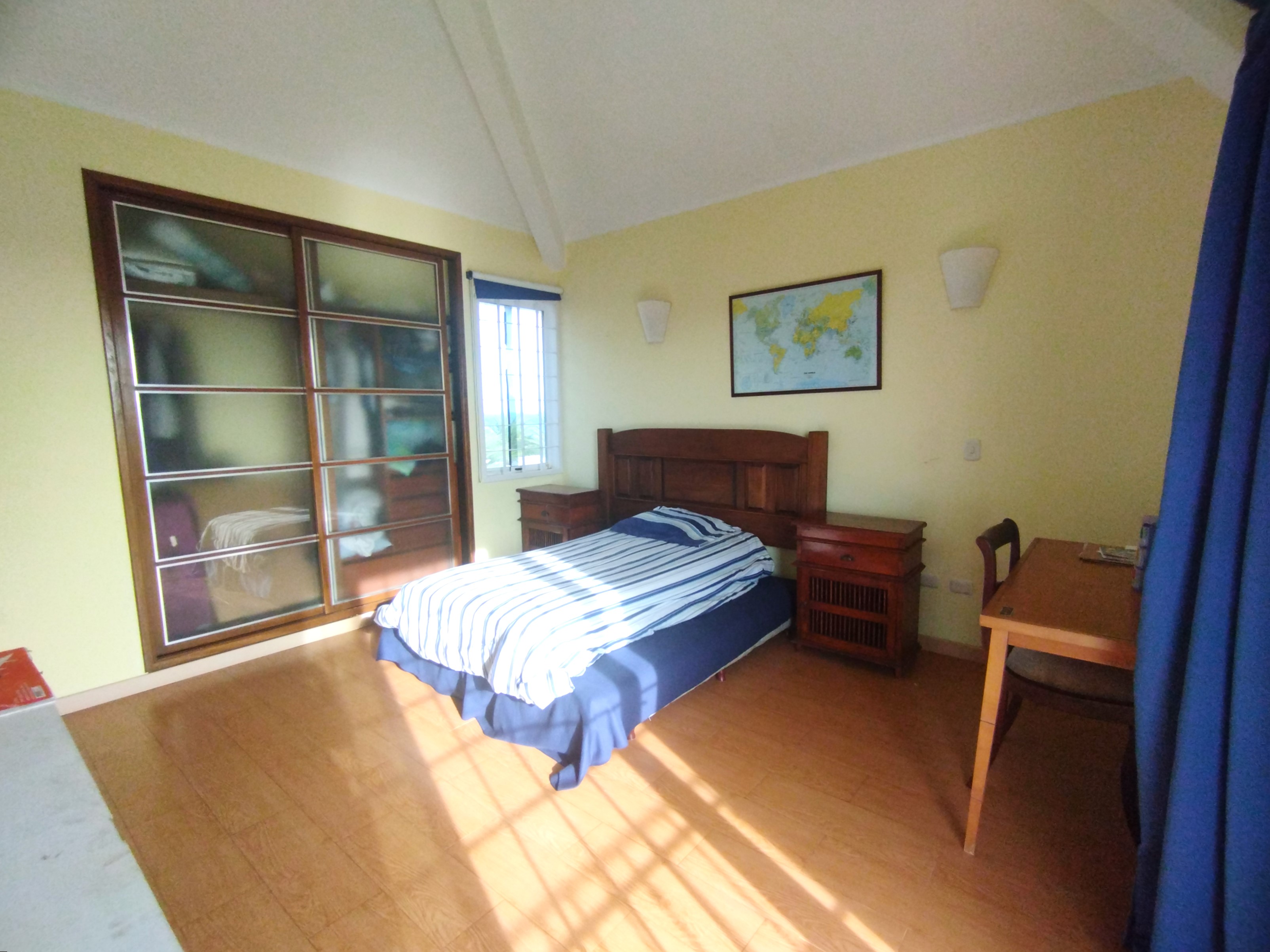 CASA EN PARAISO I, EN VENTA