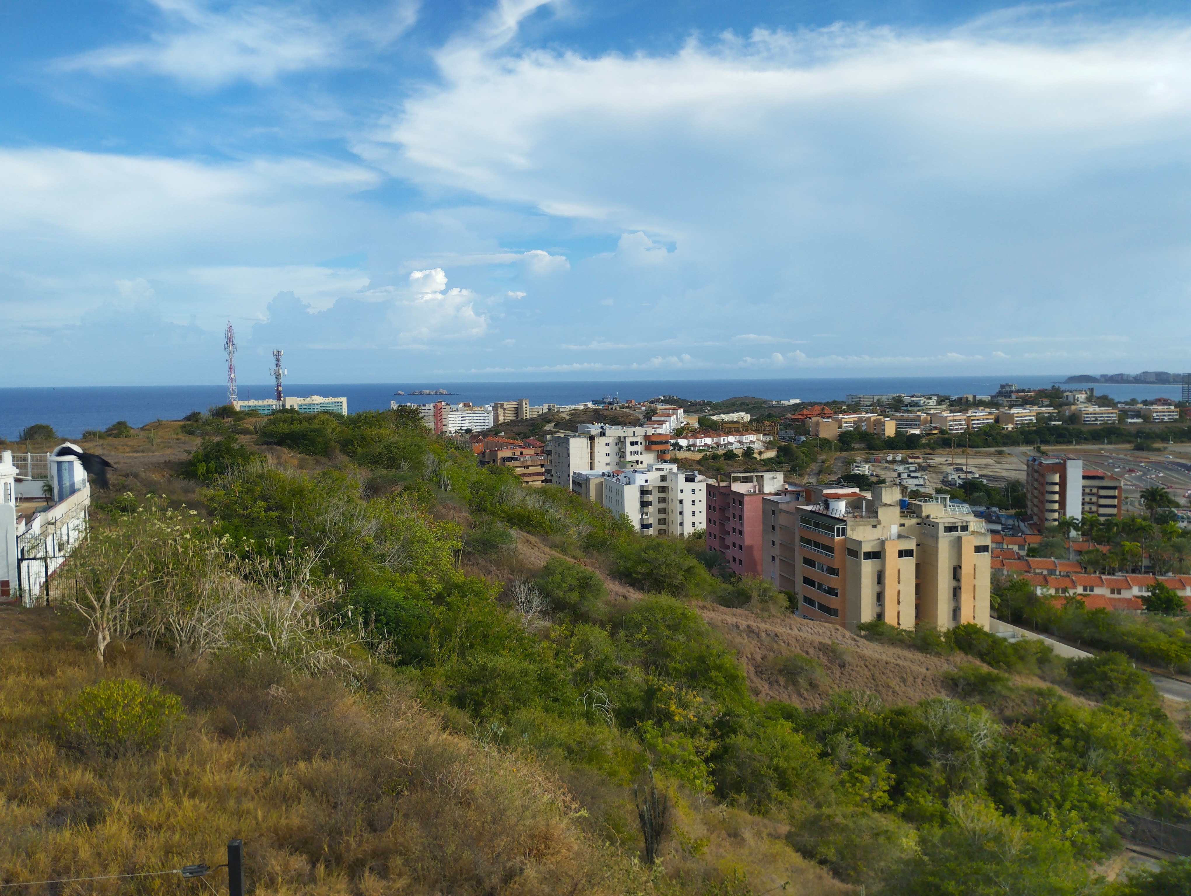 CASA EN PARAISO I, EN VENTA