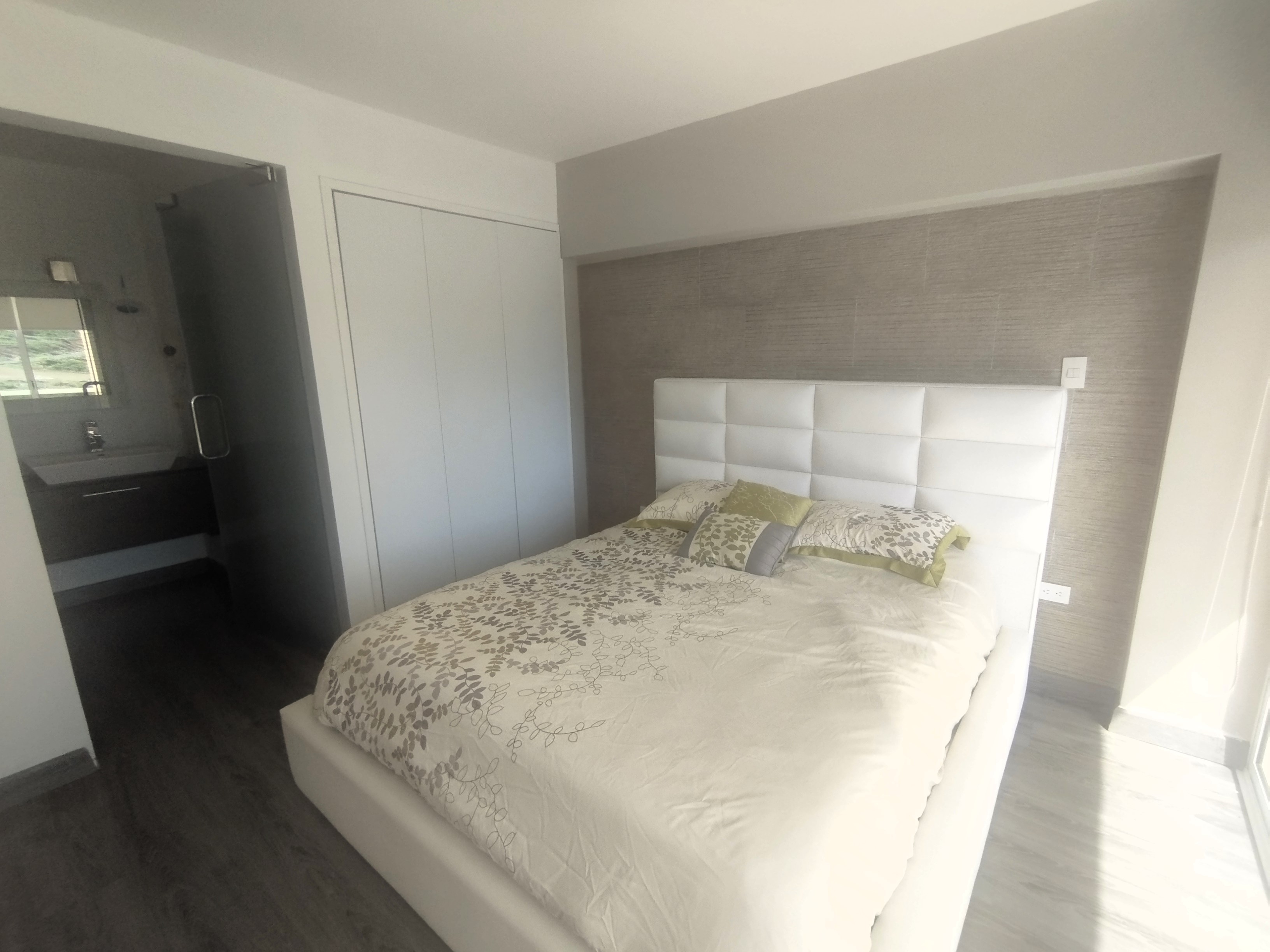 TOWNHOUSE EN VENTA EN PLAYA MORENO