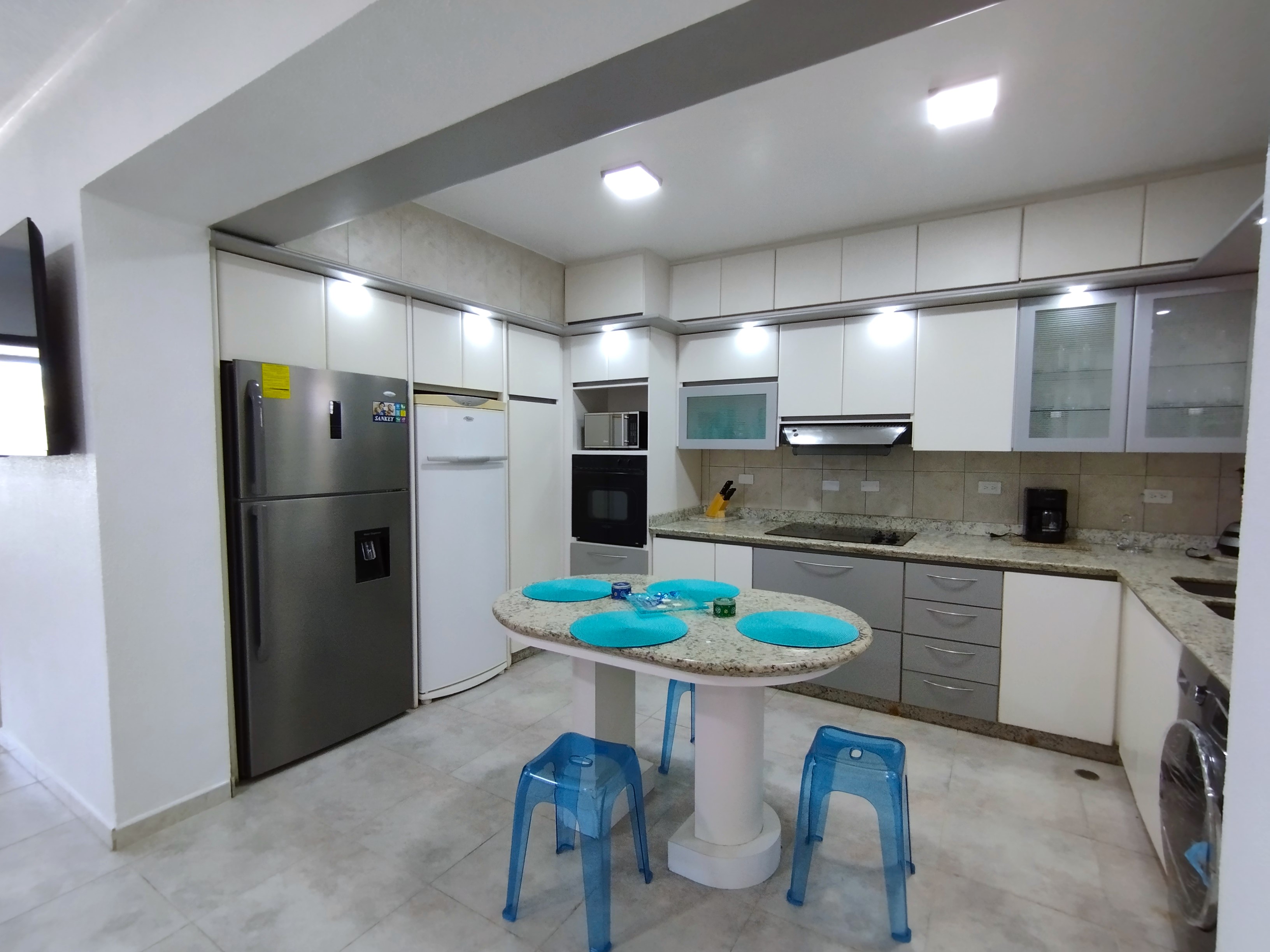 APARTAMENTO EN COSTA AZUL, EN ALQUILER VACACIONAL