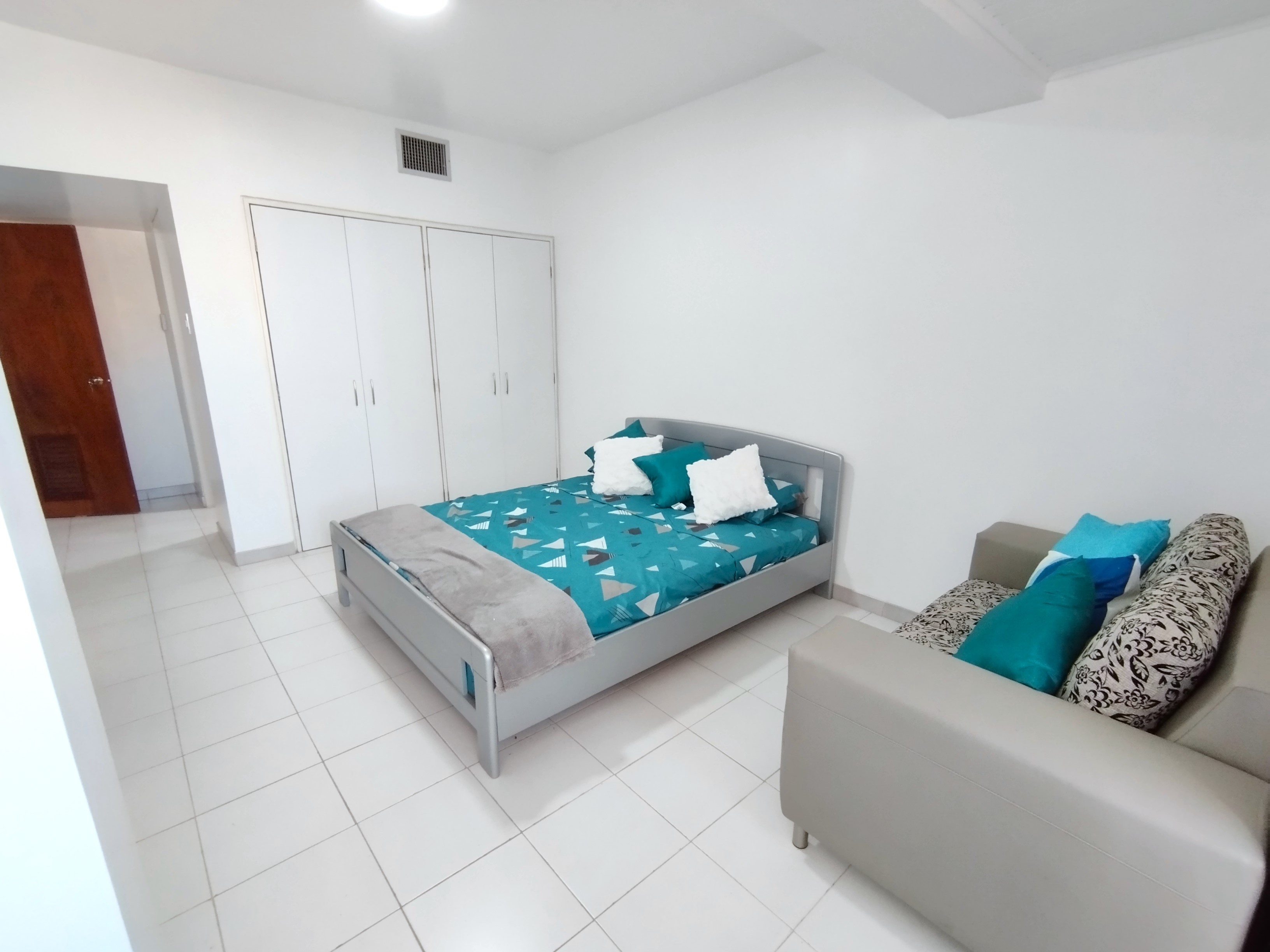 APARTAMENTO EN COSTA AZUL, EN ALQUILER VACACIONAL