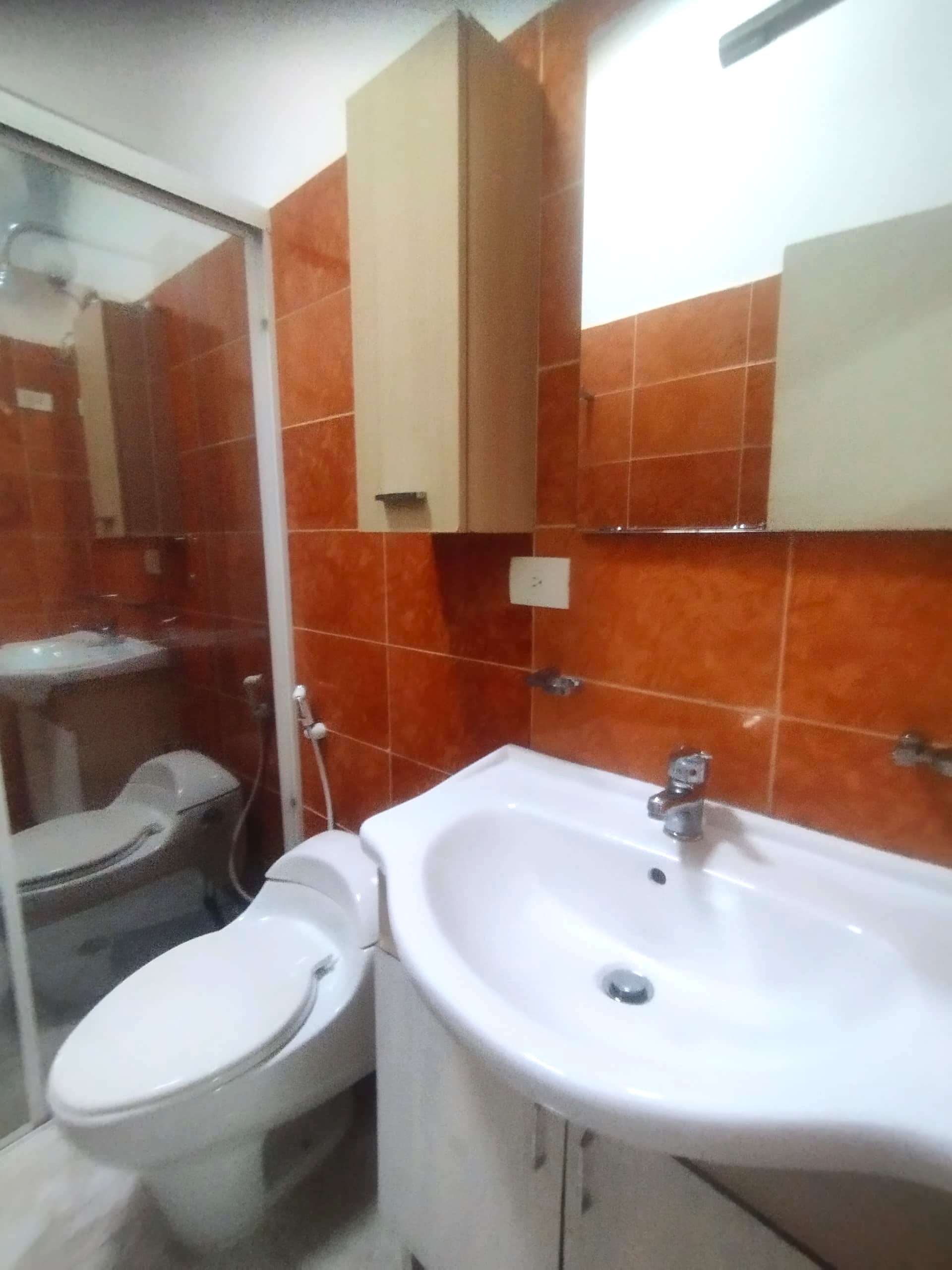 TOWN HOUSE EN VENTA SECTOR LOS ROBLES