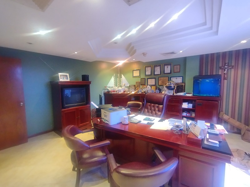 OFFICE FOR SALE EL COLEGIO-PORLAMAR STREET