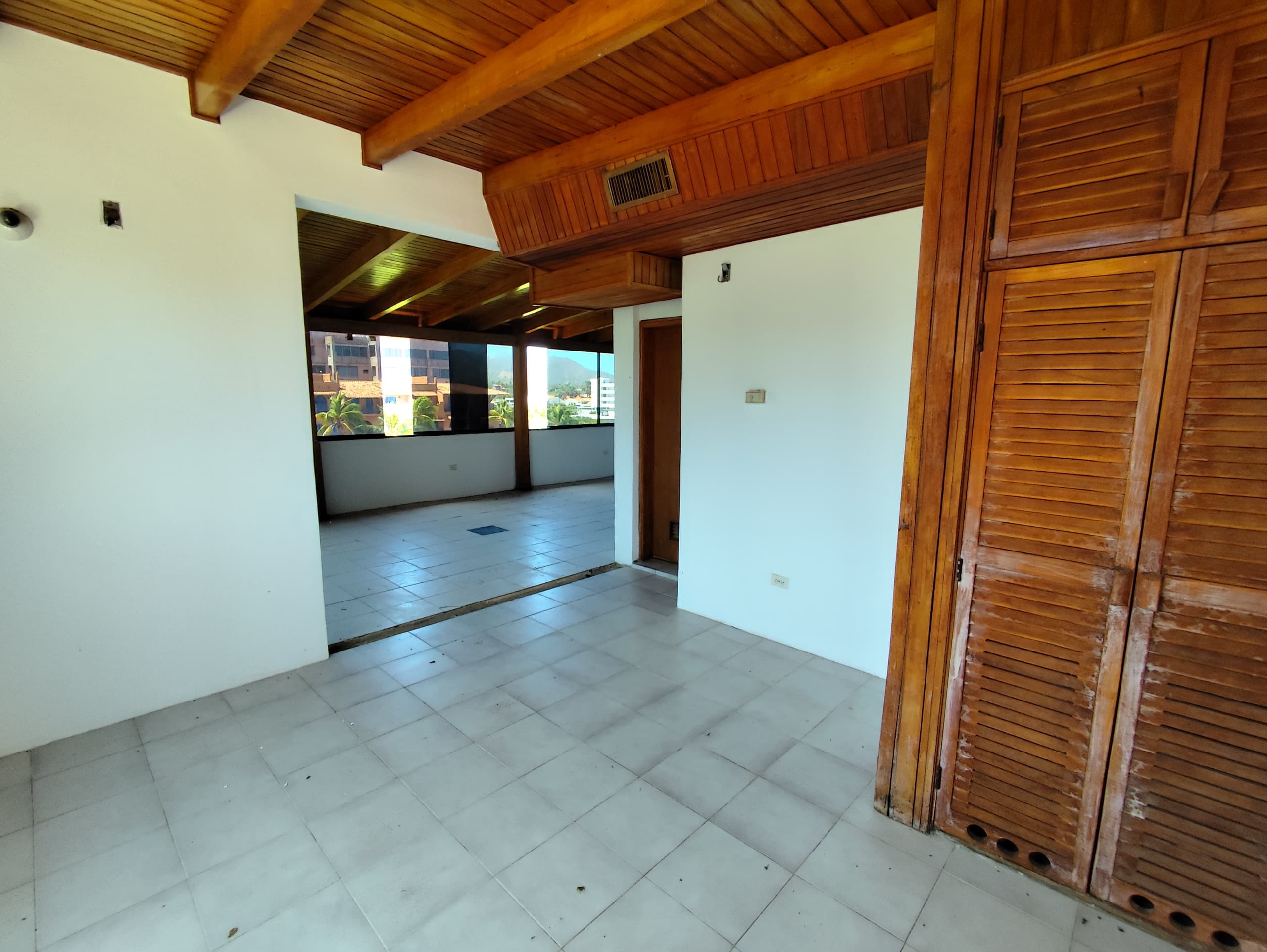 APARTAMENTO EN VENTA EN EL SECTOR PLAYA EL AGUA