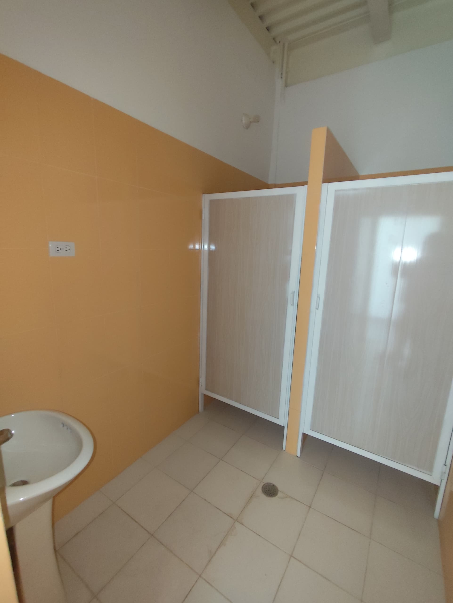 LOCAL EN ALQUILER EN AV. TERRANOVA