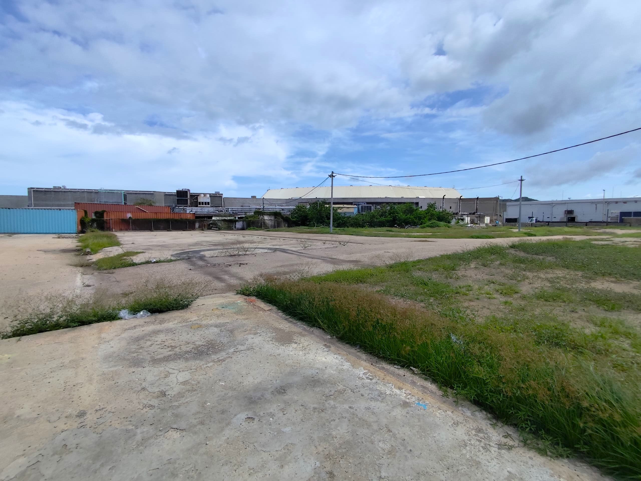 TERRENO EN AV. JOVITO VILLALBA, EN VENTA