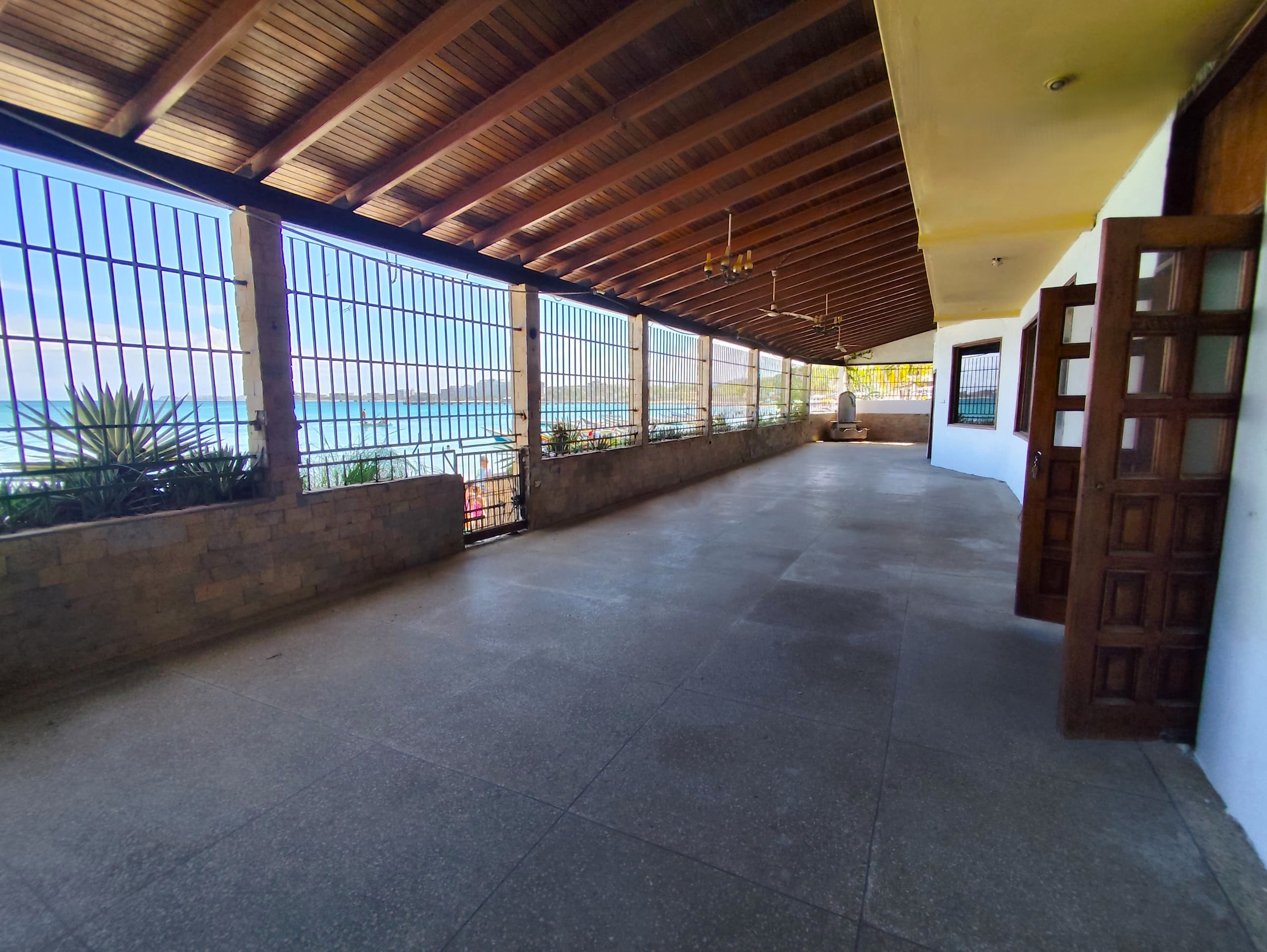 Business in Pampatar, for sale