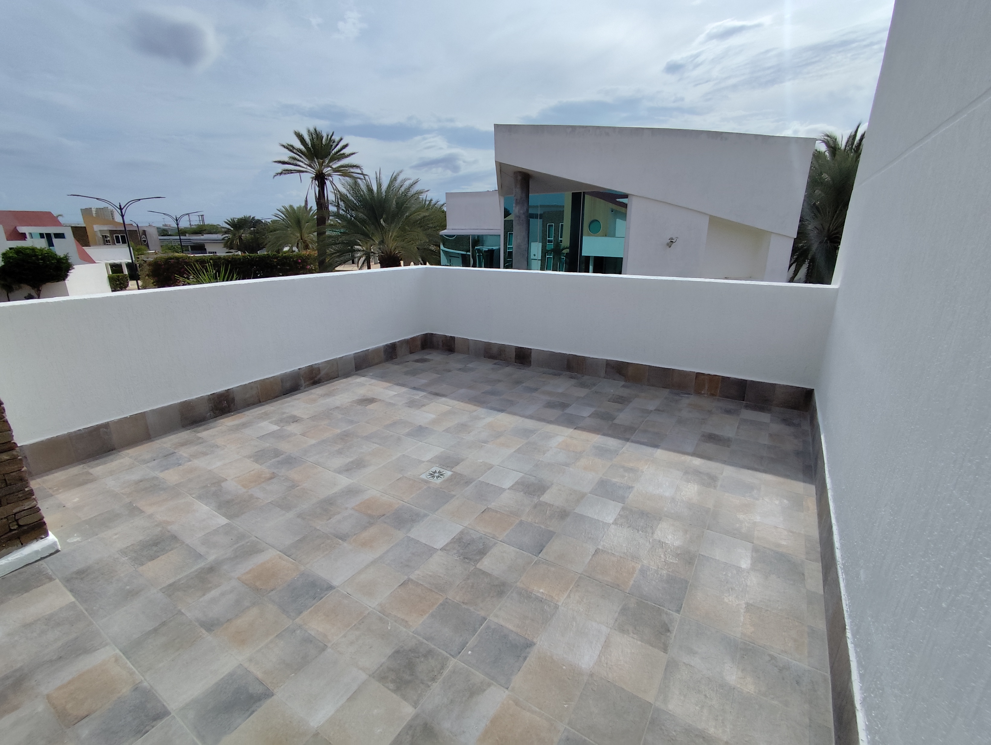 CASA EN VENTA SECTOR LOS ROBLES