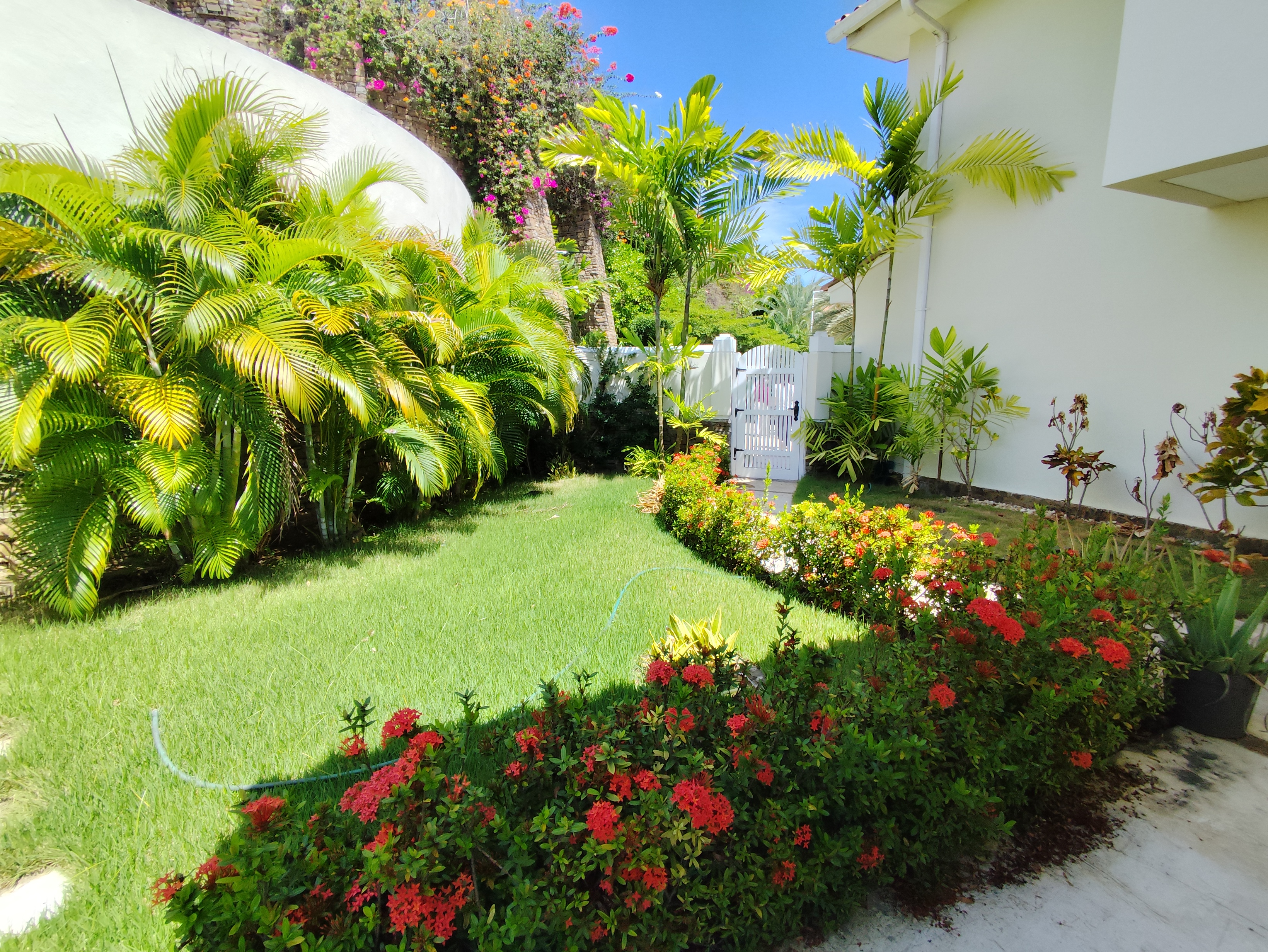 TOWNHOUSE EN VENTA EN ZONA ESTE