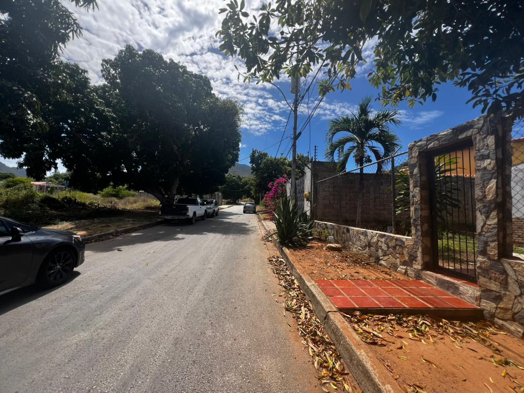 Land for sale in Loma de Guerra sector