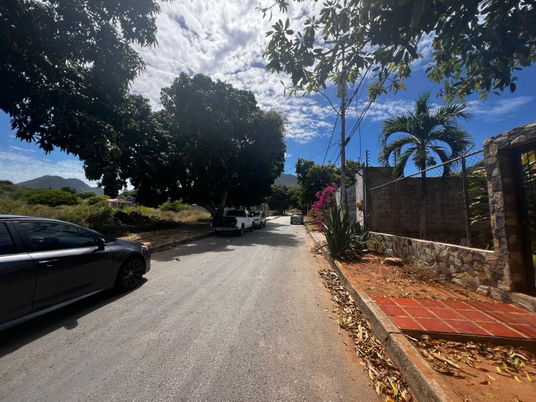 Terreno en venta sector Loma de Guerra