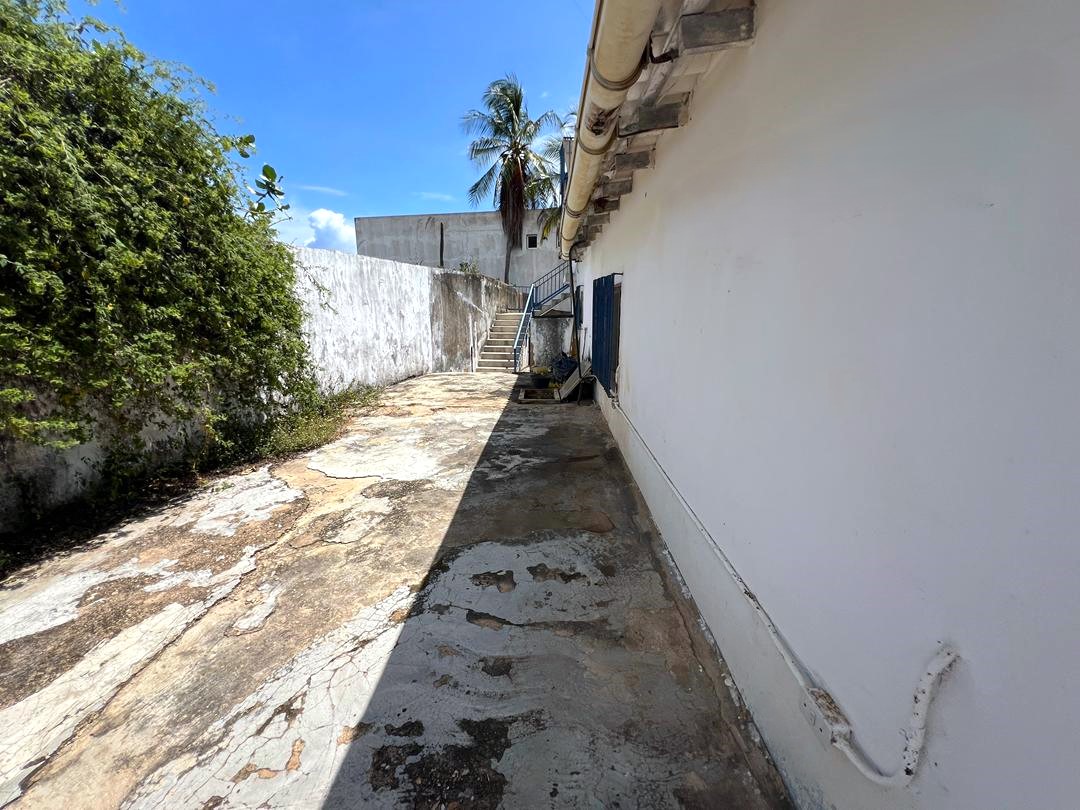CASA EN VENTA EN LA MIRA