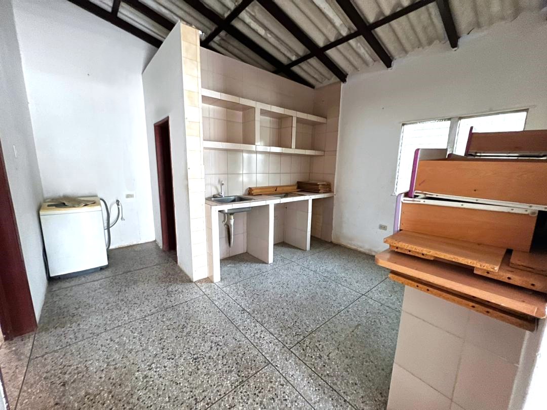 CASA EN VENTA EN LA MIRA